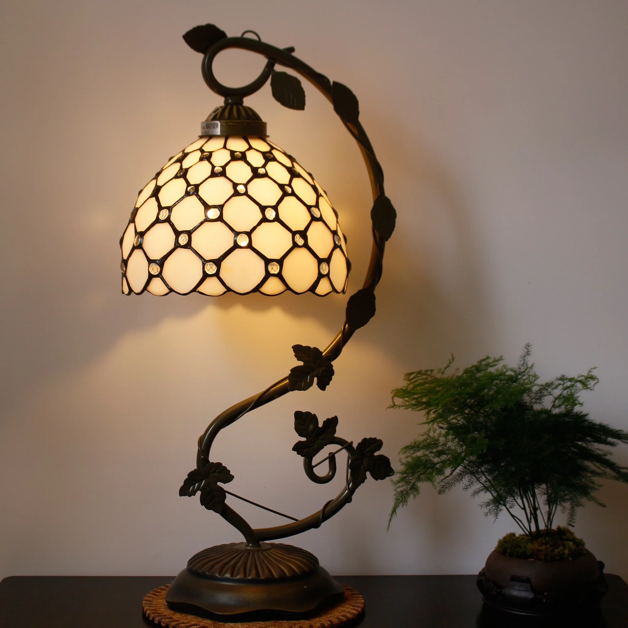 Bedside Lamp Stained Glass Shade Tiffany Table Lamp Banker, Cute Cream Pearl Style Desk Light with Metal Leaf Thin Base 21