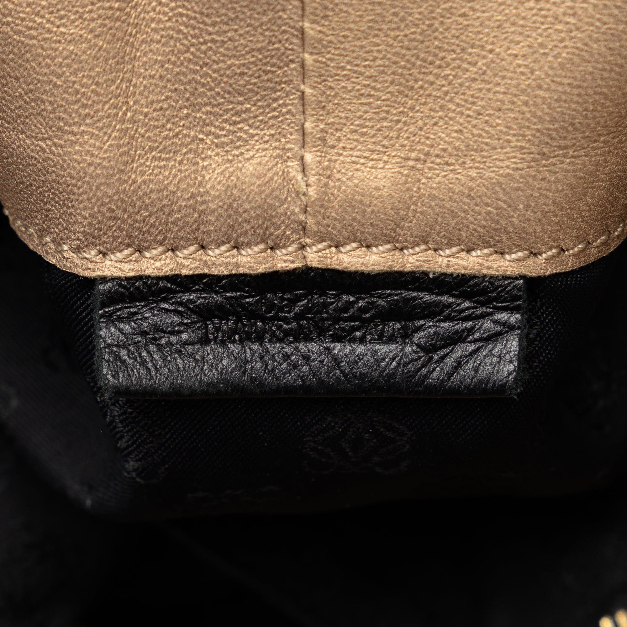 Pre-Owned Authenticated Loewe Nappa Aire Calf Leather Brown Handbag Top HandleBag Unisex (Fair)