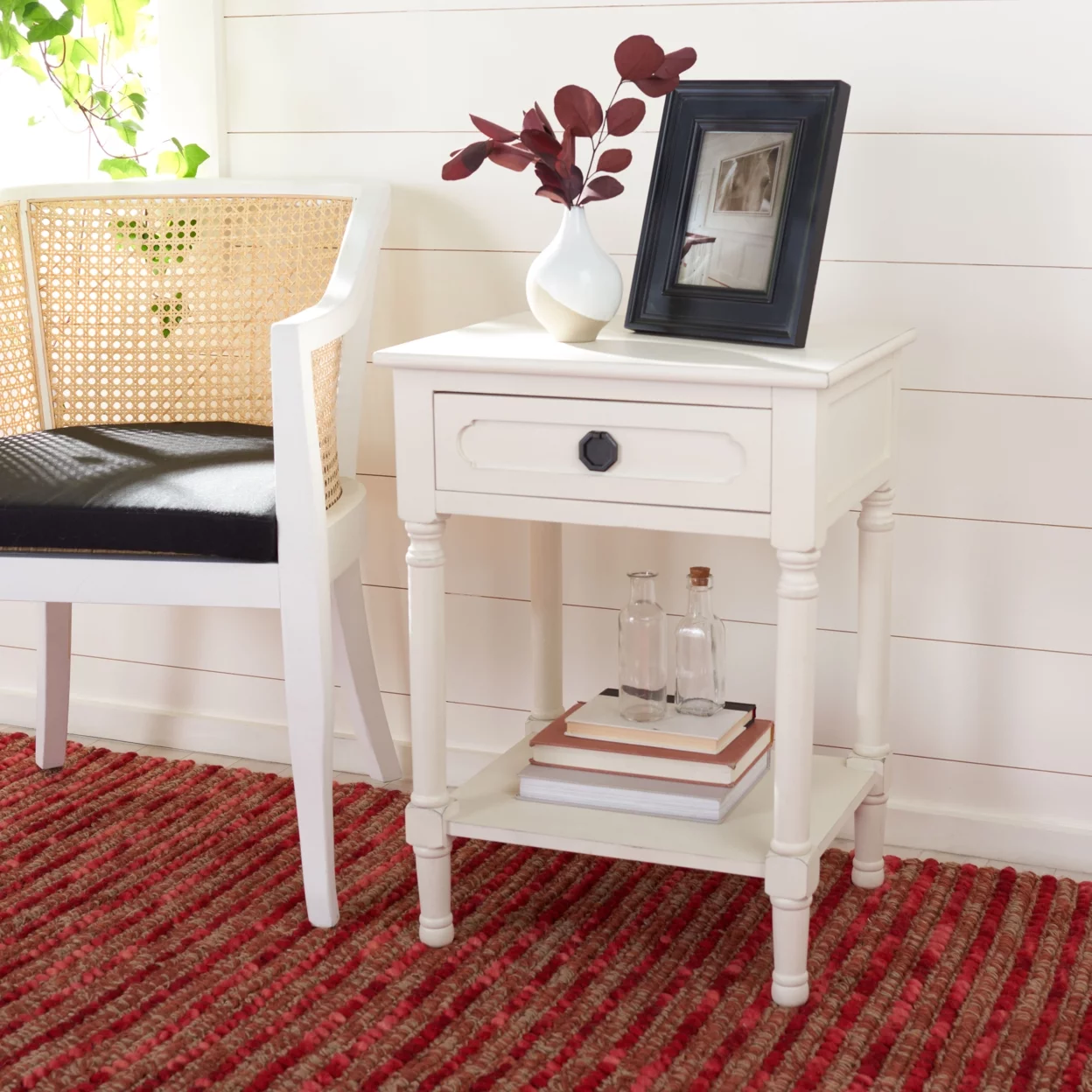 SAFAVIEH Allura Solid Rustic 1 Drawer Accent Table, Distressed White