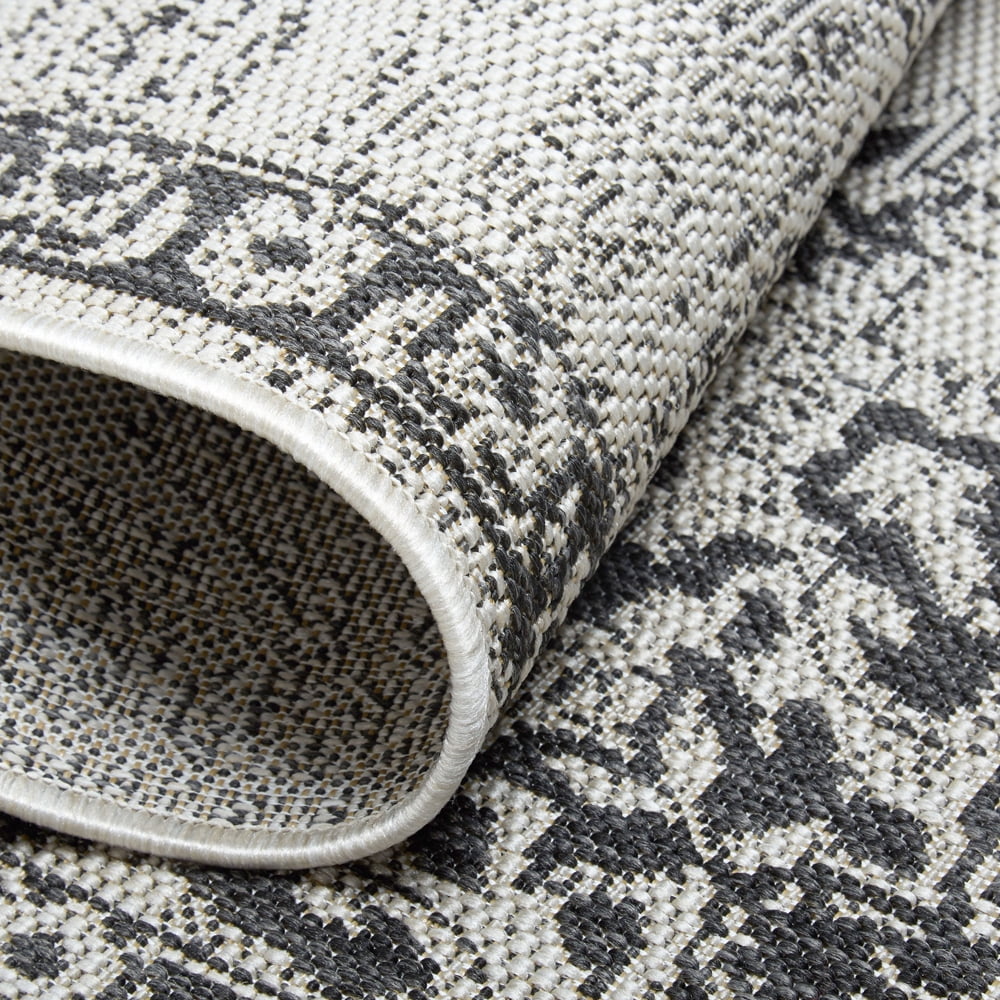 Nicole Miller New York Patio Country Azalea Transitional Medallion Indoor/Outdoor Area Rug, Grey/Black, 5'2