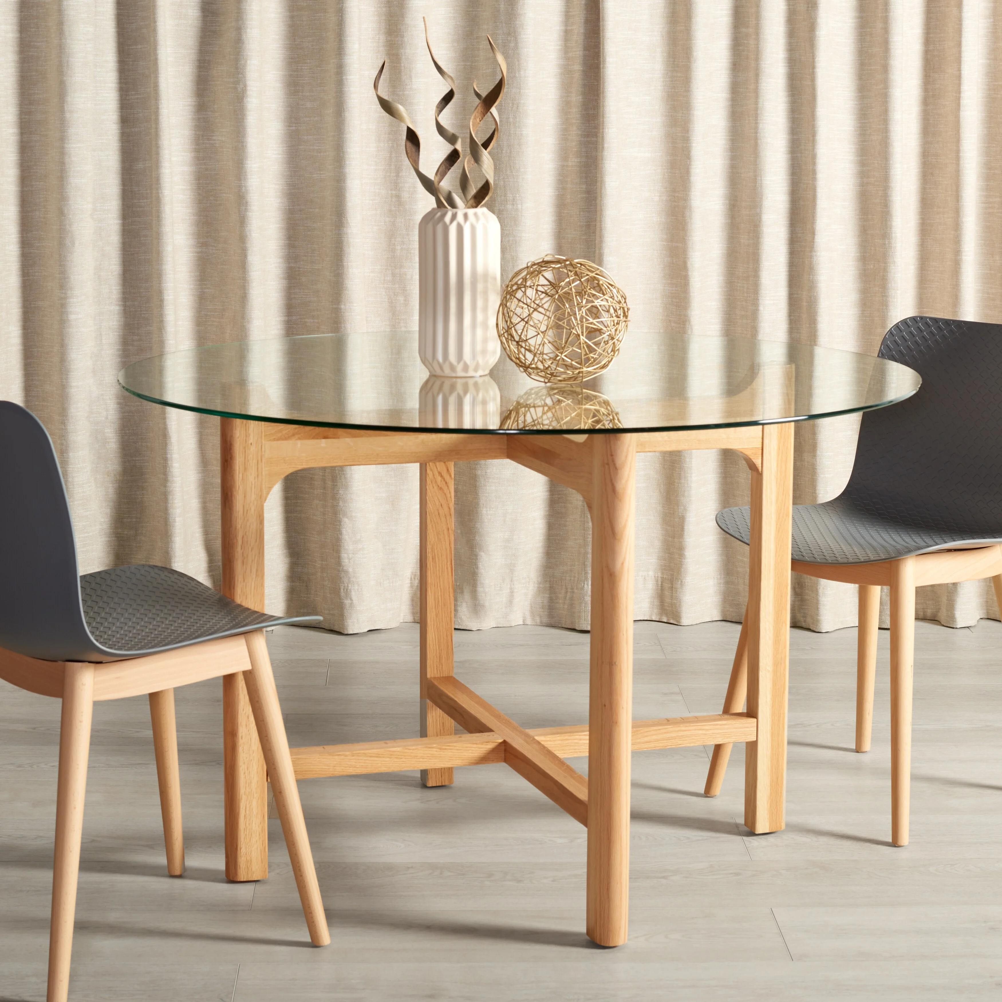 Safavieh  Couture Ruthanne Solid Wood/Tempered Glass Round Dining Table - 48 in. W x 48 in. D x 30 in. H