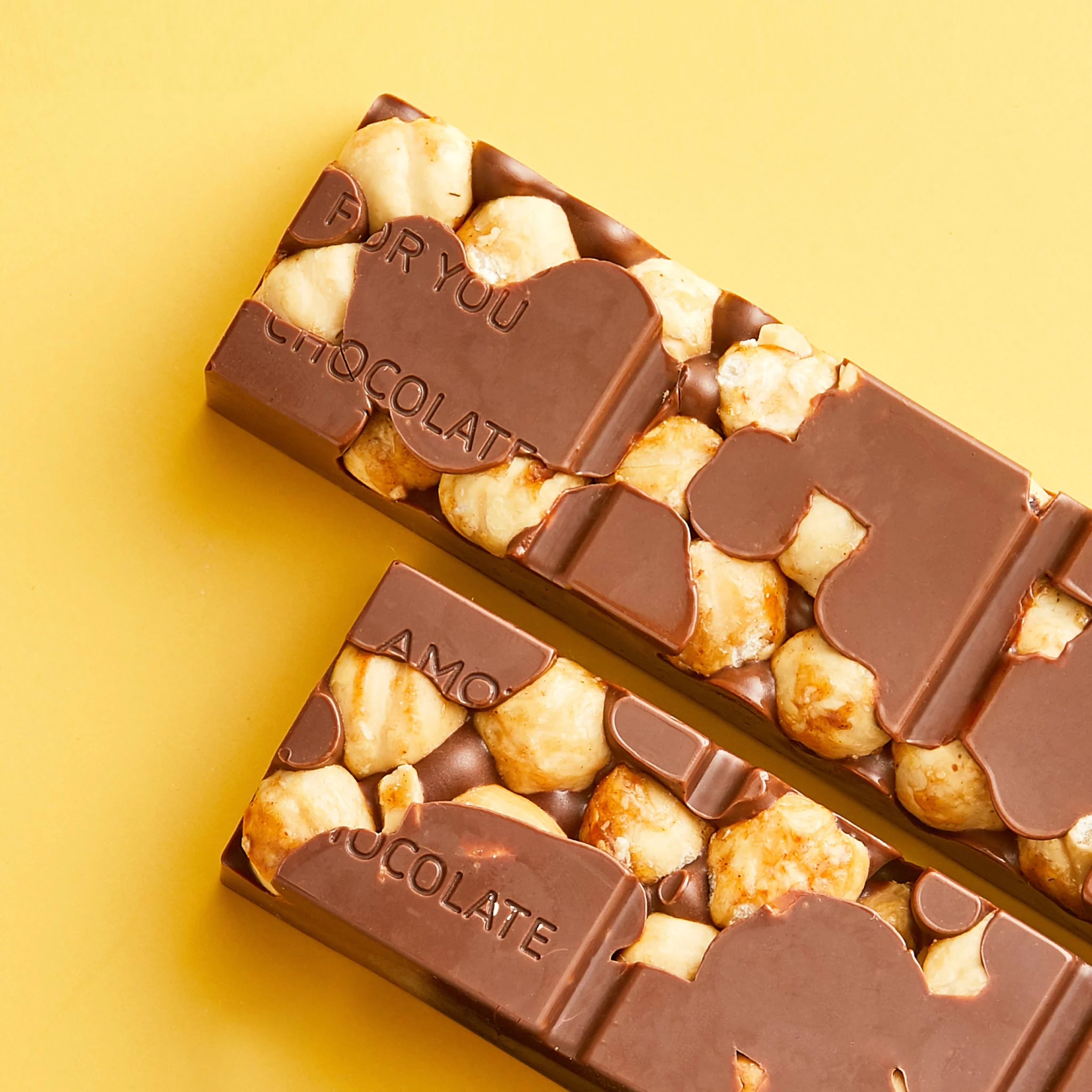 AMOTRIO Maltitol Sweetened Hazelnut Chocolate Bars, 6 Ct