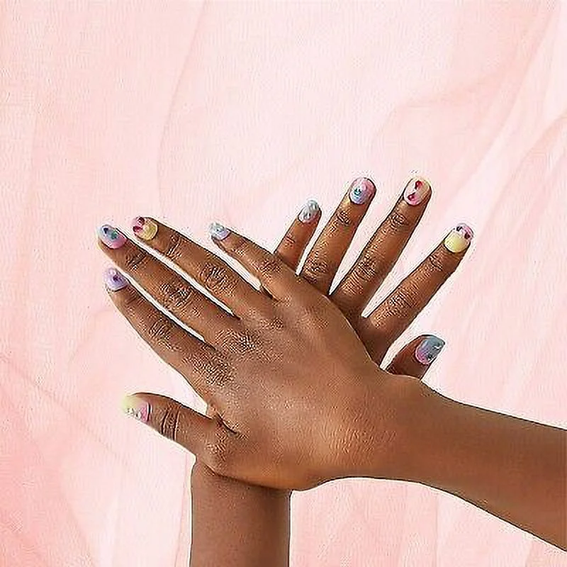 FAO Schwarz Pampered Manicure and Pedicure Spa Beauty Set