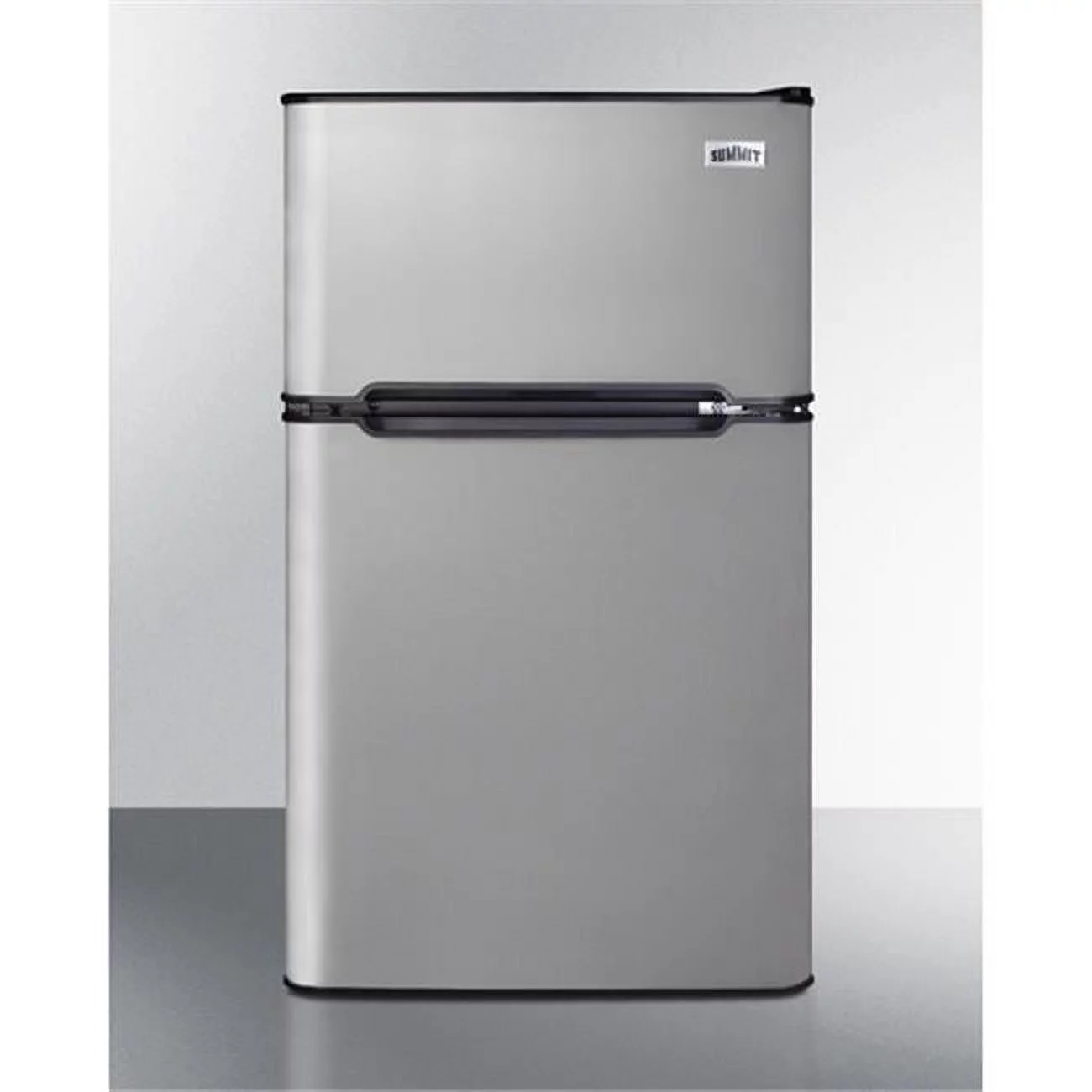 Summit Appliance  33.38 x 19 x 19.75 in. Compact Energy Star Listed 2-Door Refrigerator-Freezer, Stainless Steel