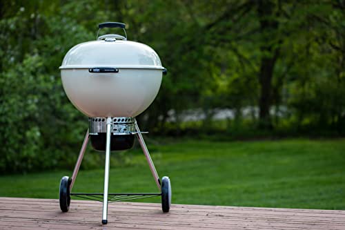 Weber Master-Touch 22