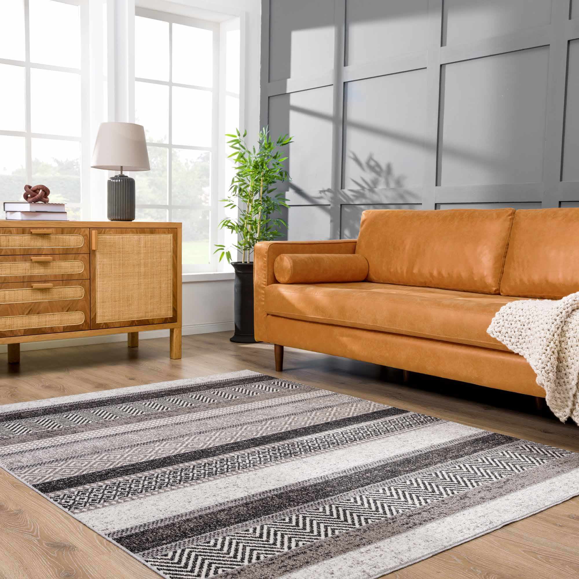 Hauteloom Middlestown Living Room, Bedroom Machine Washable Area Rug - Black, Beige, Gray - 5'3