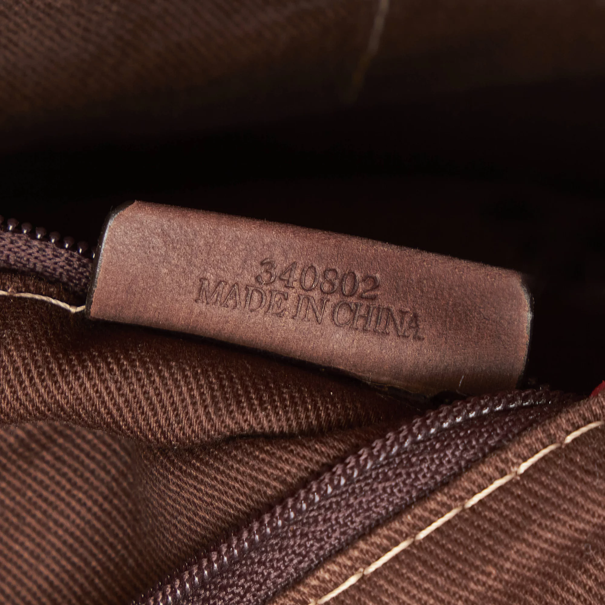 Pre-Owned Authenticated Loewe Anagram Shoulder Bag Calf Leather Red Women (Good)