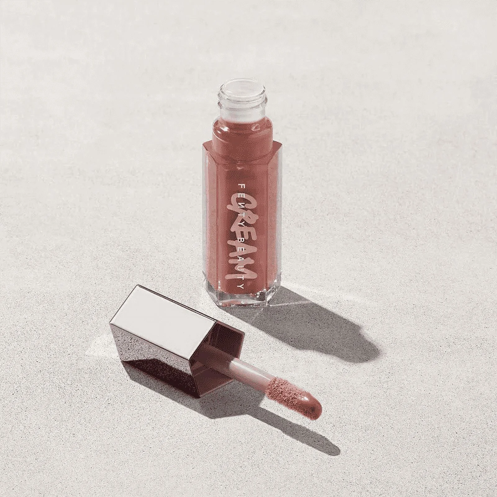 Fenty Beauty Gloss Bomb Universal Lip Luminizer - Fenty Glow