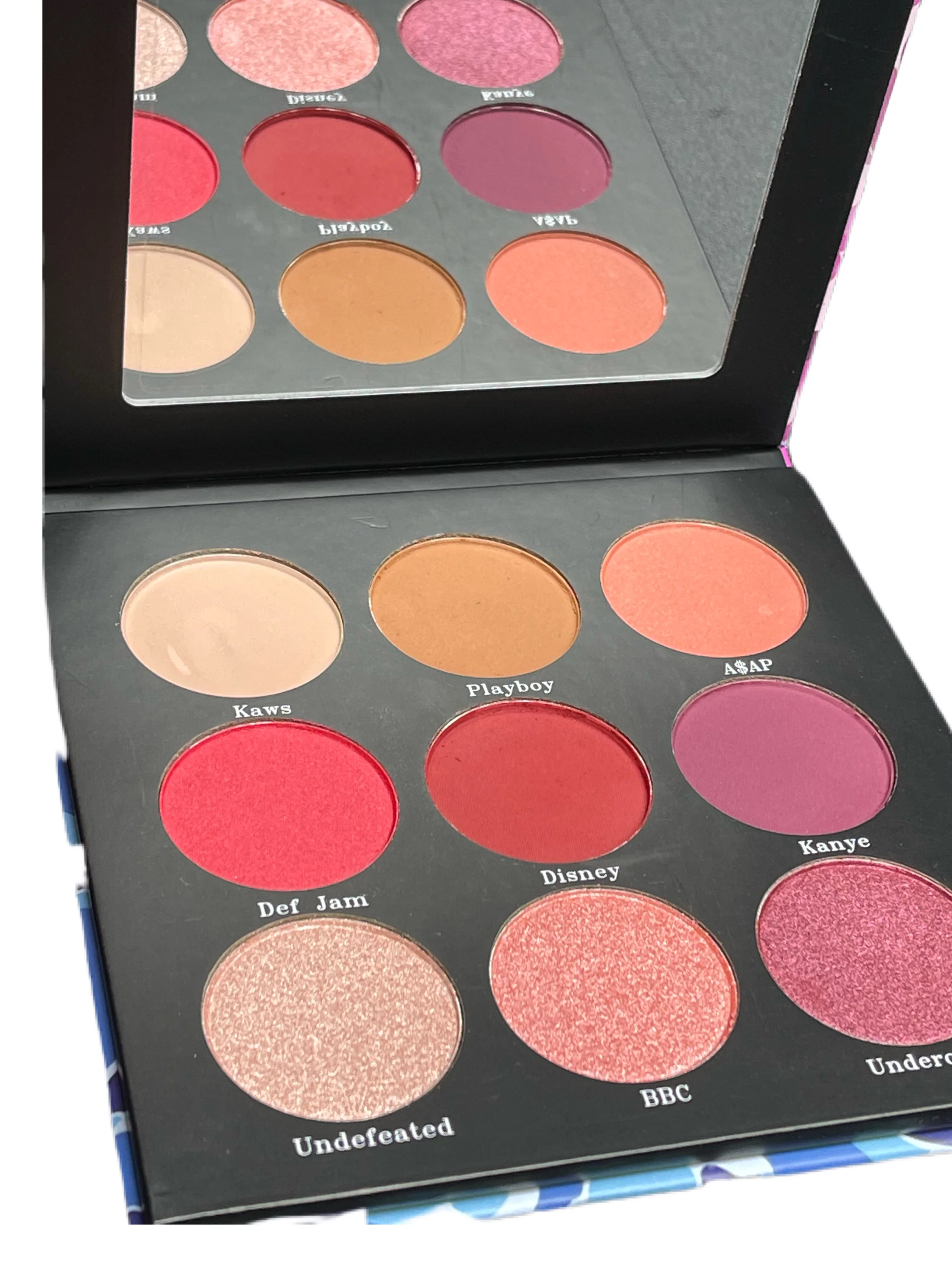 GOING APE 9 SHADE EYESHADOW PALETTE