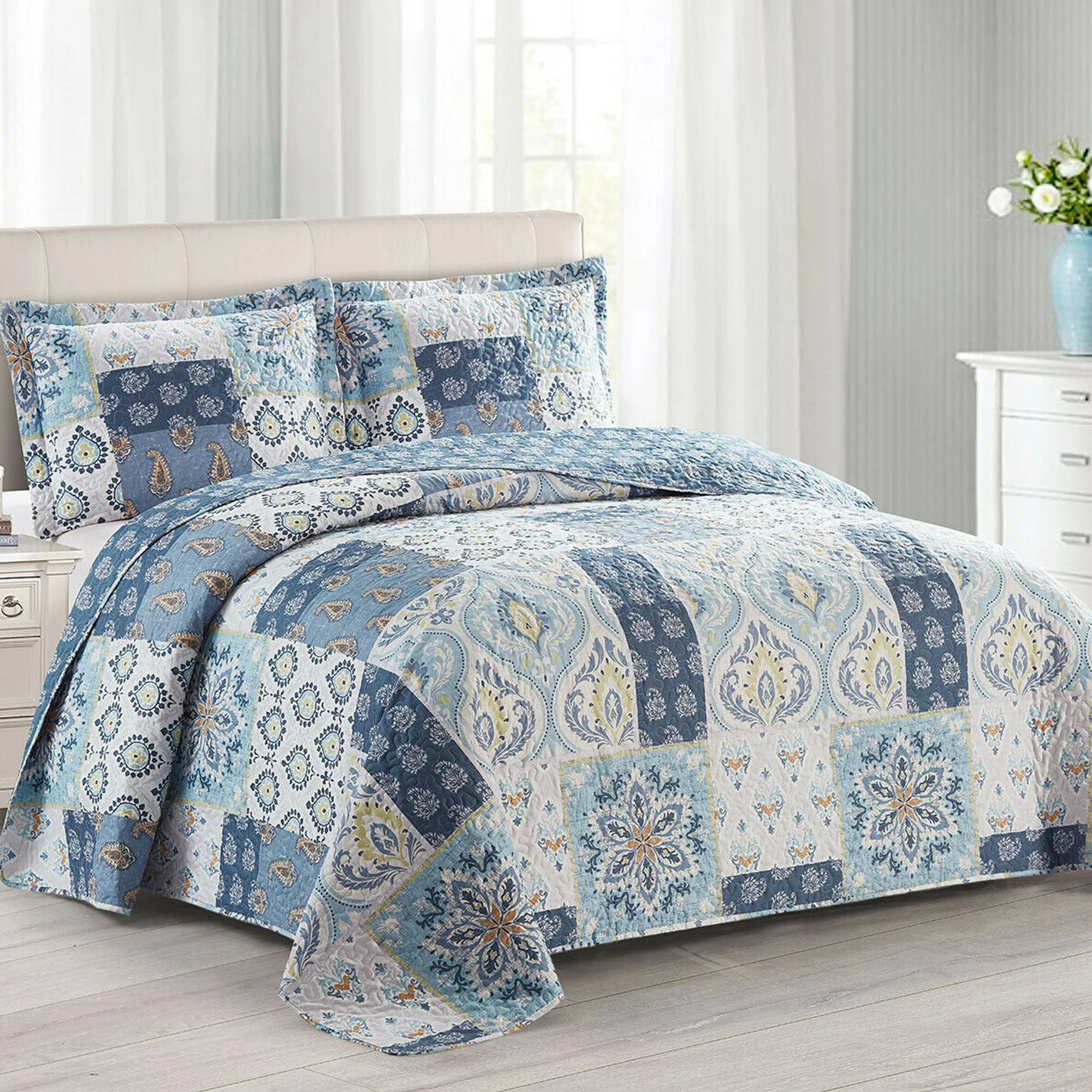 Modern Bellflower Oversized Bedspread Set Reversible Bed Quilt Queen