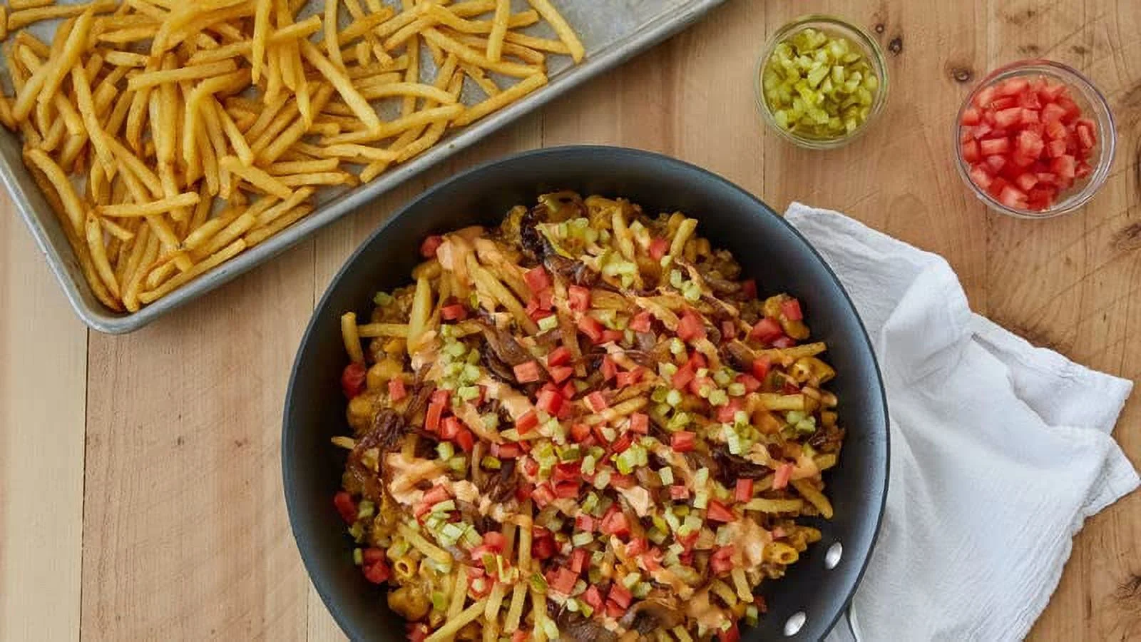 Hamburger Helper Pasta & Sauce Mix, Deluxe Cheesesteak, 4.8 oz Box, Quantity of 16