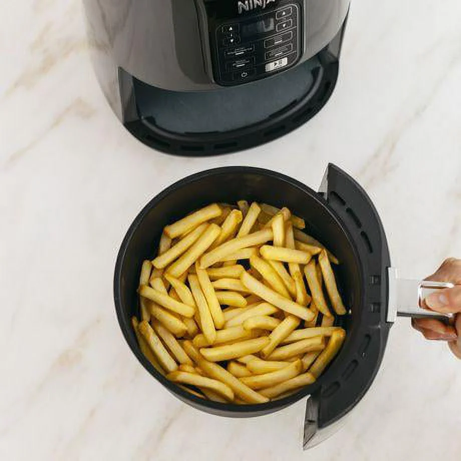Built-In Smart  Black Large Electric Air Fryer 4 Qt