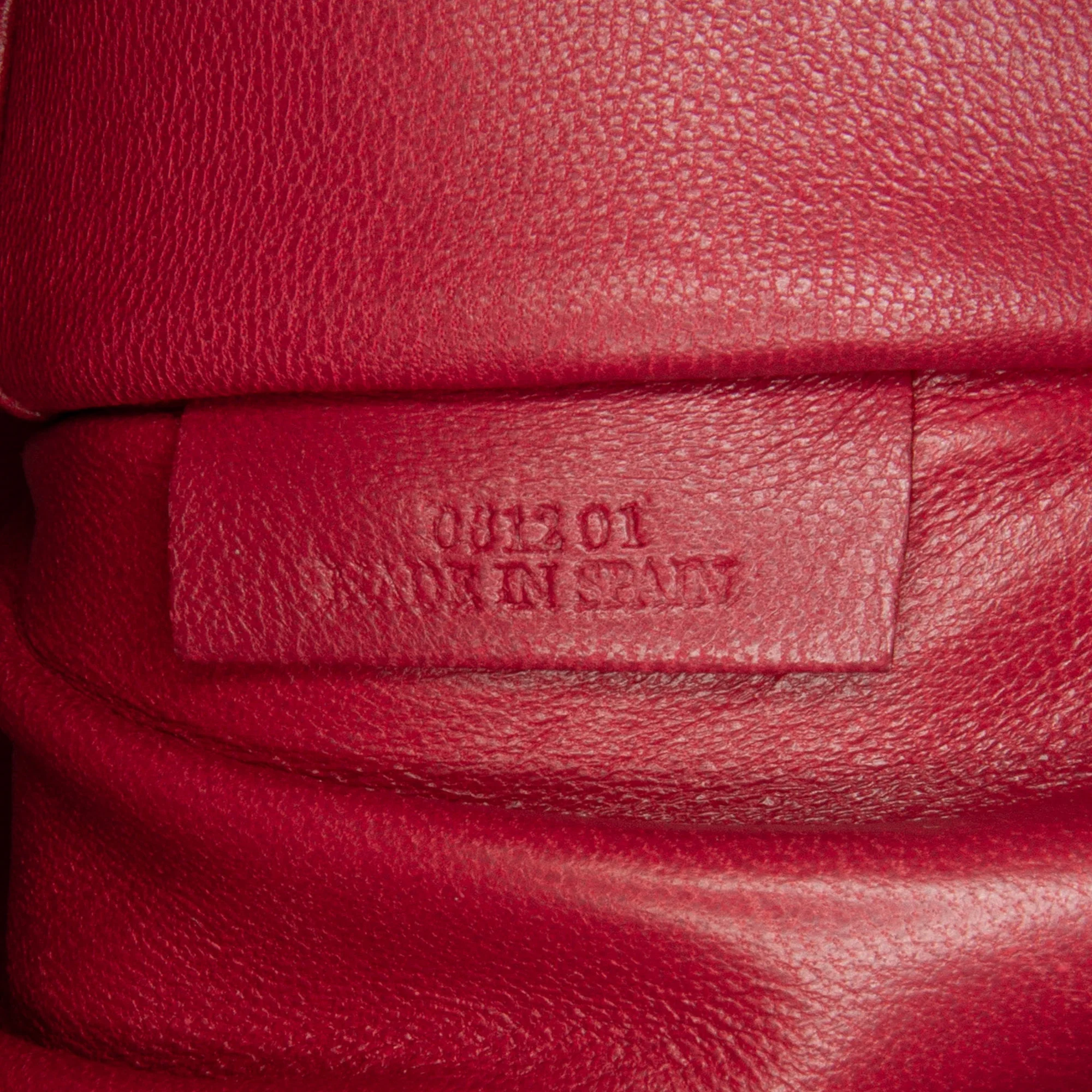 Pre-Owned Authenticated Loewe Amazona Handbag Calf Leather Red Top HandleBag Unisex (Good)