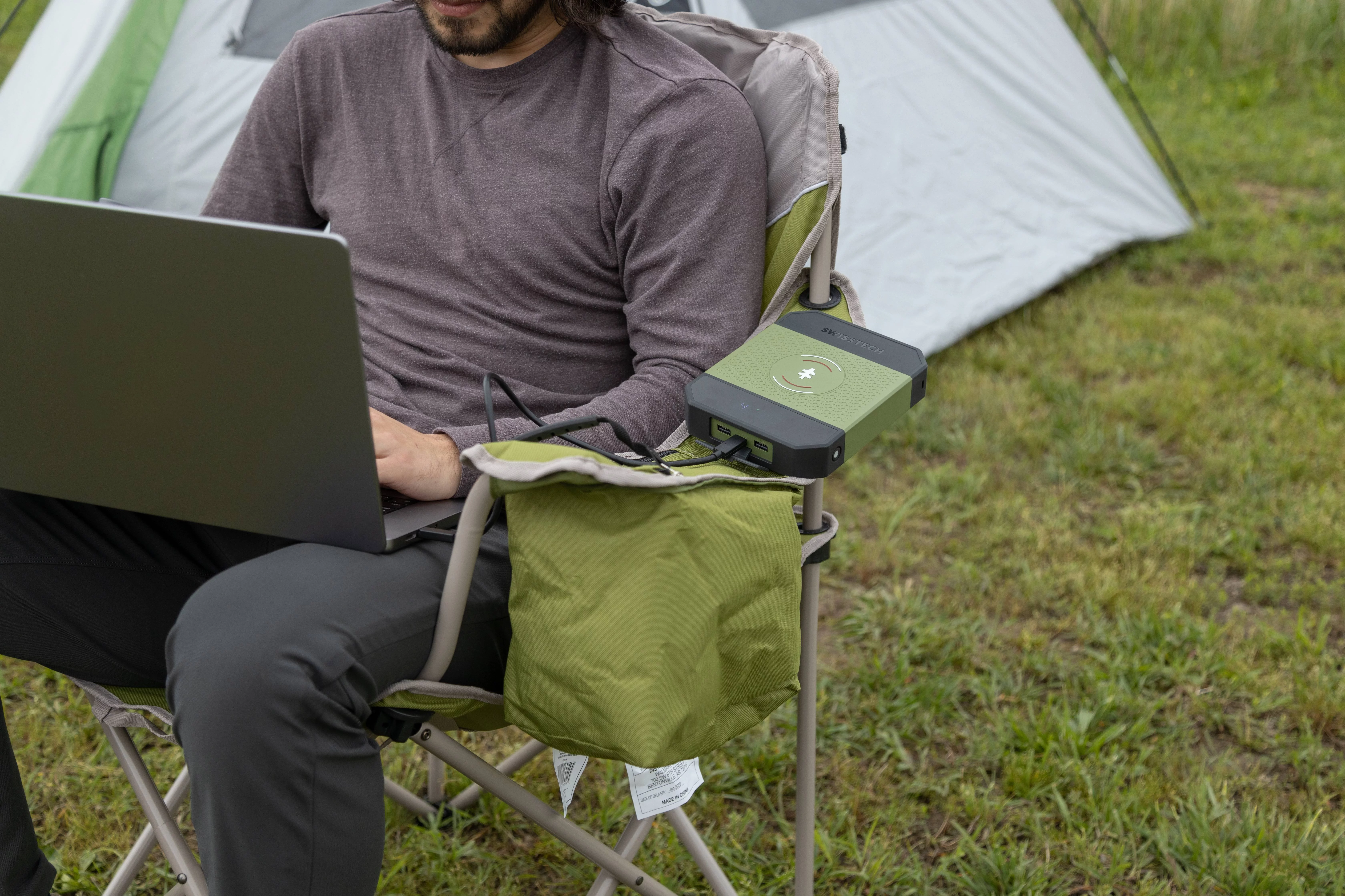 Swiss Tech 40000 mAh Wireless Power Bank with Charging Pad and 65W Fast Charge, IP54 Weatherproof