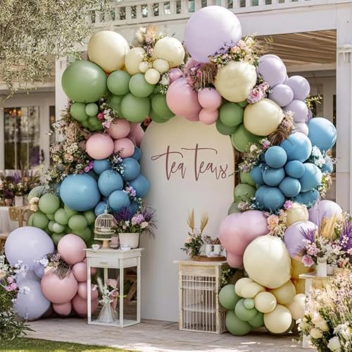 Christmas Balloon Arch Kit, Double Stuffed Dark Green Red Pearl White Gold Balloons Emerald Green Burgundy Balloon Garland for Christmas New Year Xmas Birthday Wedding Festival Party Decorations