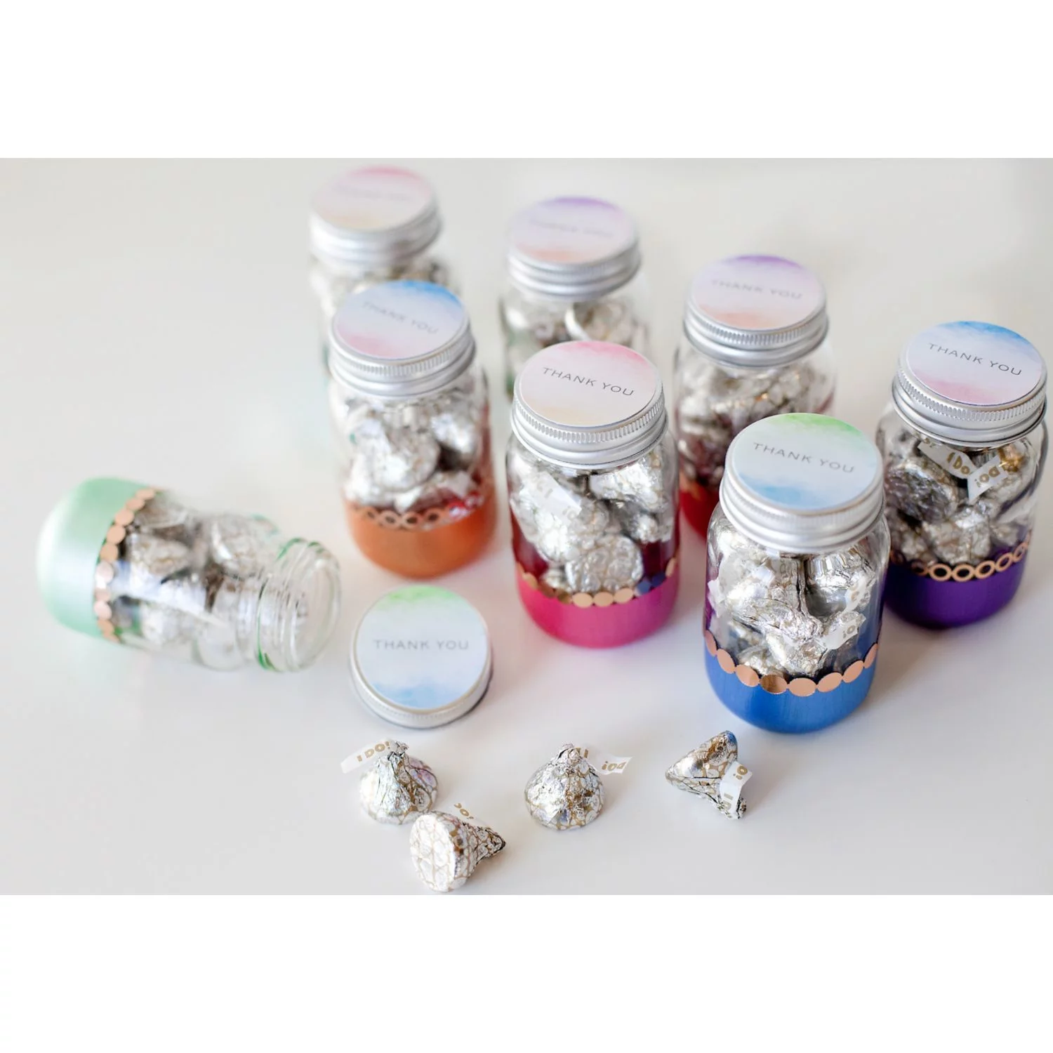 HERSHEY'S, KISSES Milk Chocolate Wedding Candy, Individually Wrapped, Gluten Free, 48 oz, Bulk Bag