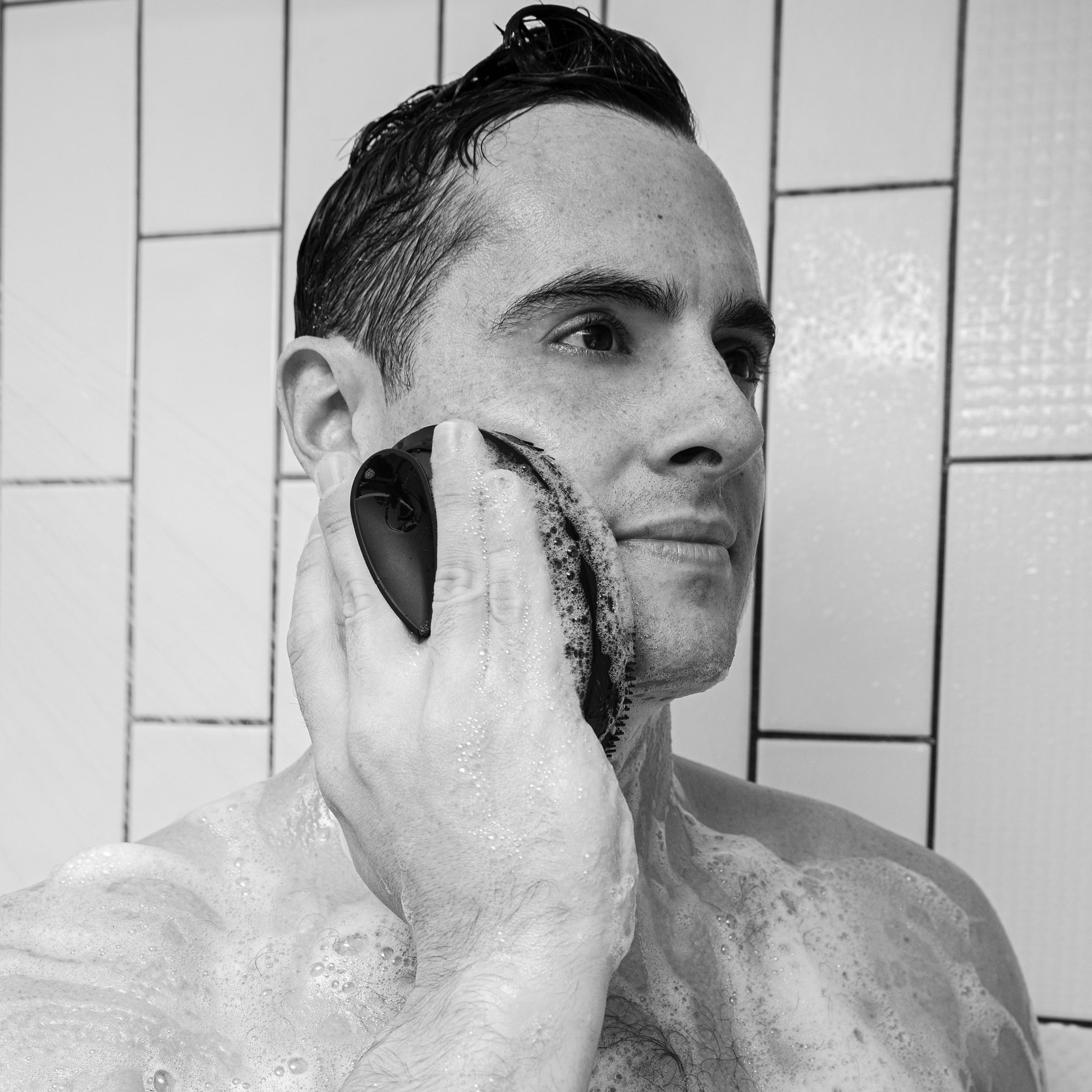 Black Wolf Vibrating Face and Body Brush, Sonic Scrubber