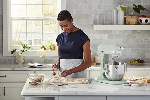 KitchenAid? 7 Quart Bowl-Lift Stand Mixer, Cast Iron Black