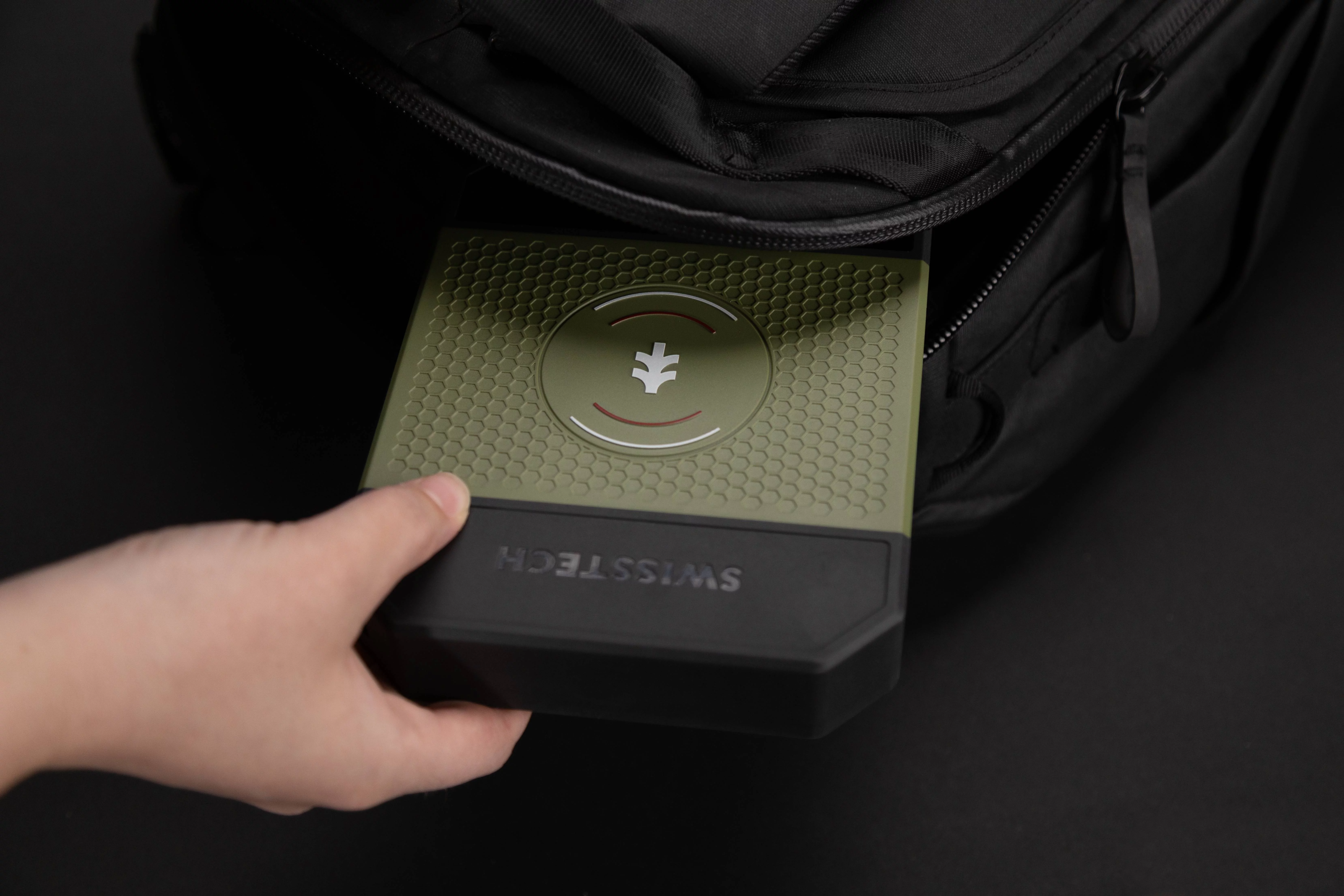 Swiss Tech 40000 mAh Wireless Power Bank with Charging Pad and 65W Fast Charge, IP54 Weatherproof