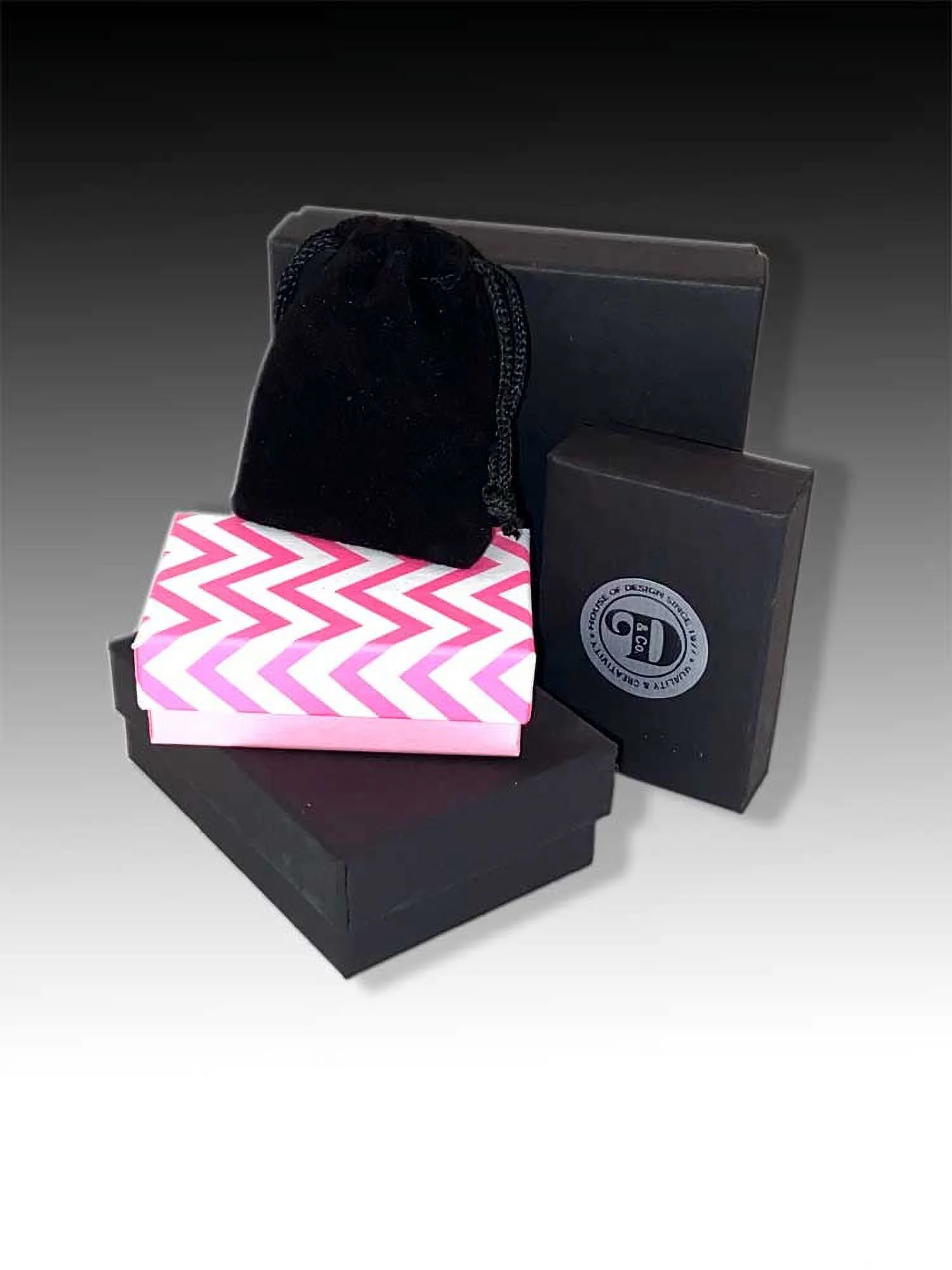 Delight Jewelry Silvertone Keep Calm Wonder Woman is Here Silver-tone Rose Link Chain Bracelet, 6.25