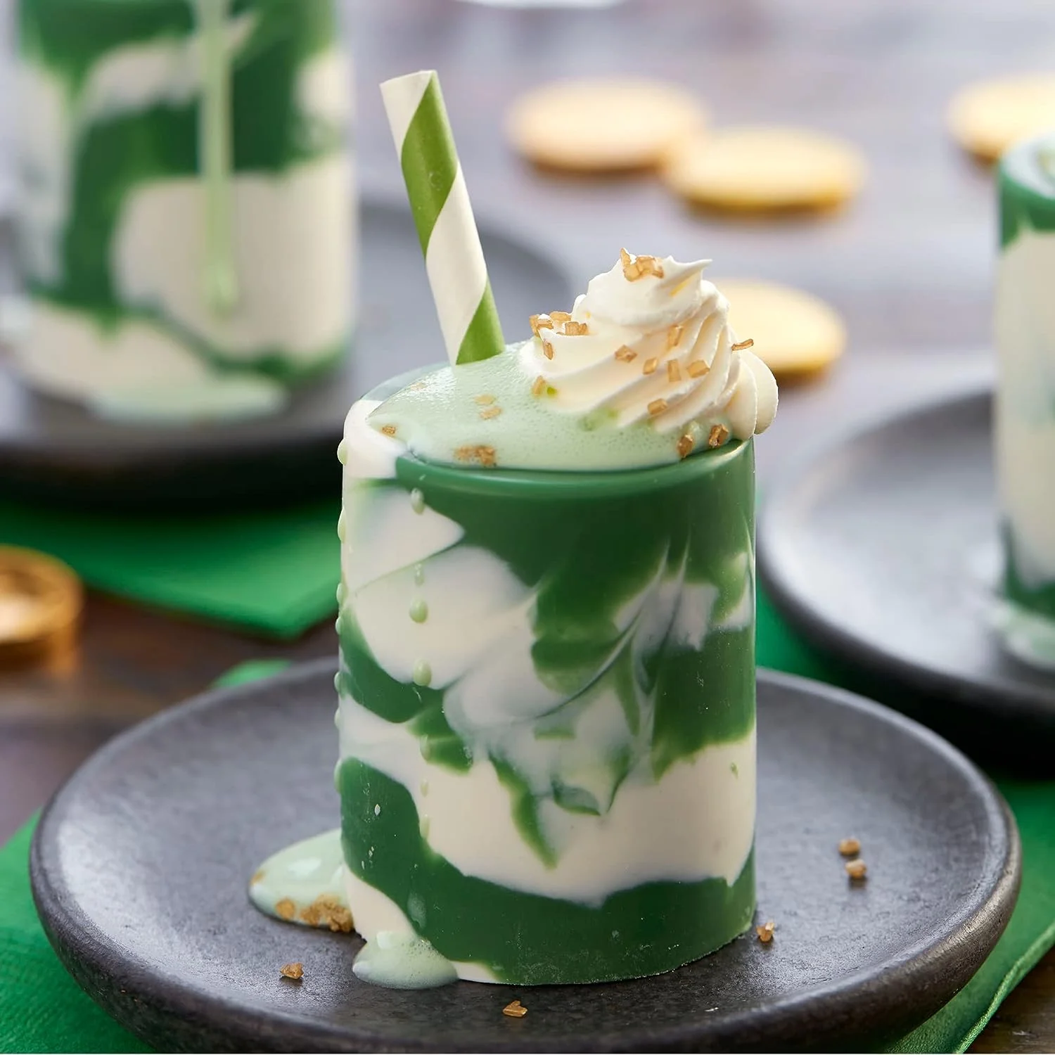 Wilton Dark Green Candy Melts Candy, 12 oz, Pack of 6 Vanilla 12 Ounce (Pack of 6)