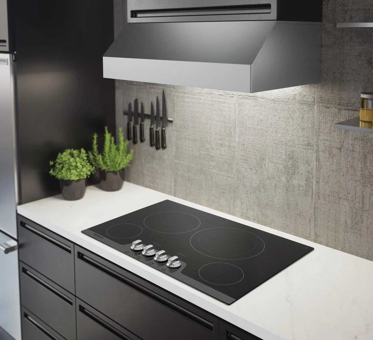 Frigidaire Gallery FGEC3048US 30 inch Stainless 4 Burner Electric Cooktop