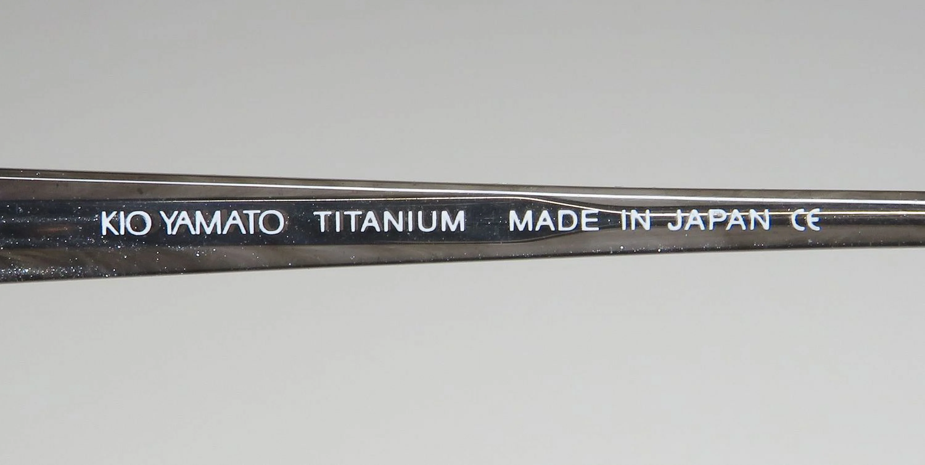 KIO YAMATO KT-255 TITANIUM HALF-RIM MADE IN JAPAN ELEGANT EYEGLASS FRAME/GLASSES