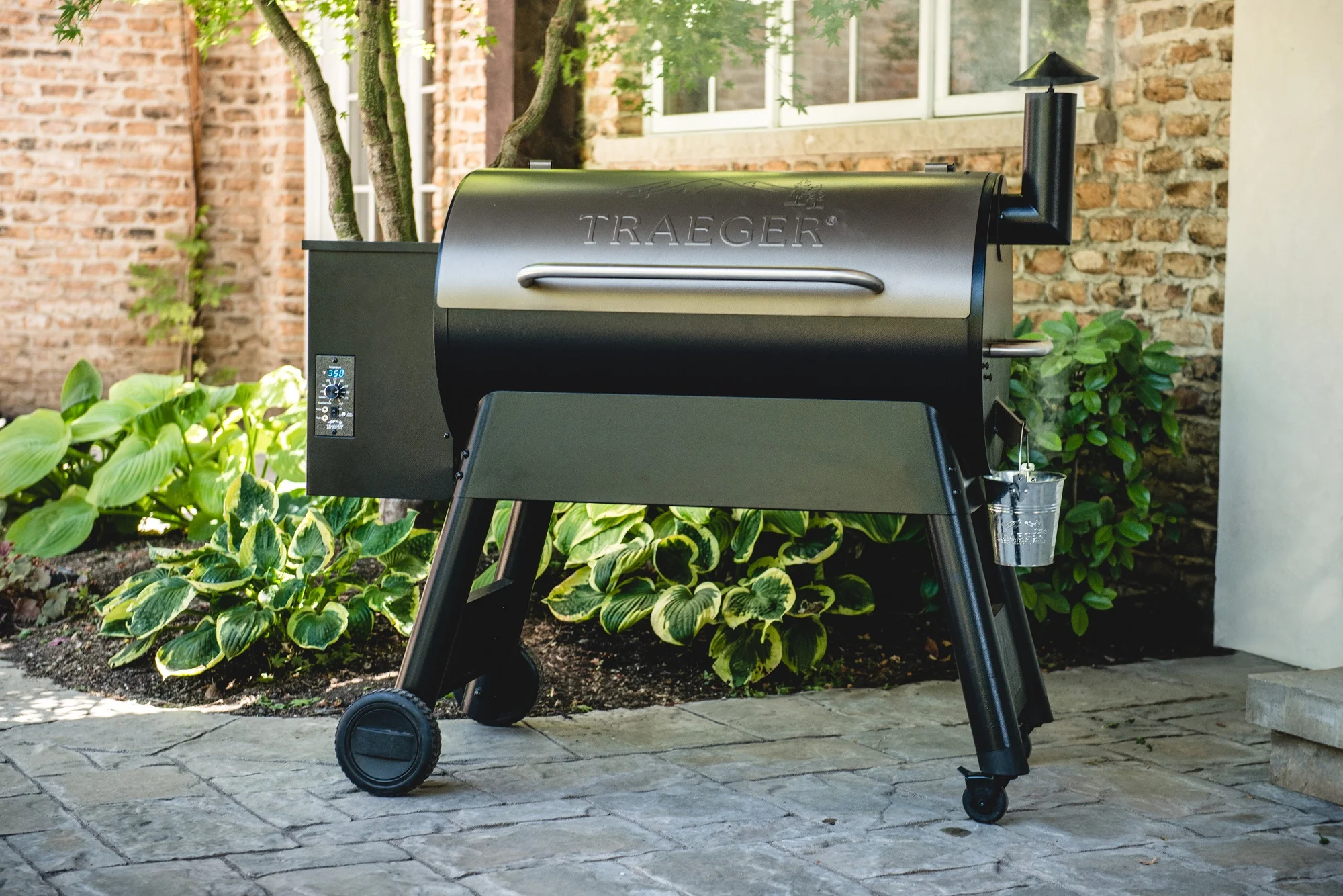 Traeger Pellet Grills Pro 34 Wood Pellet Grill and Smoker - Bronze