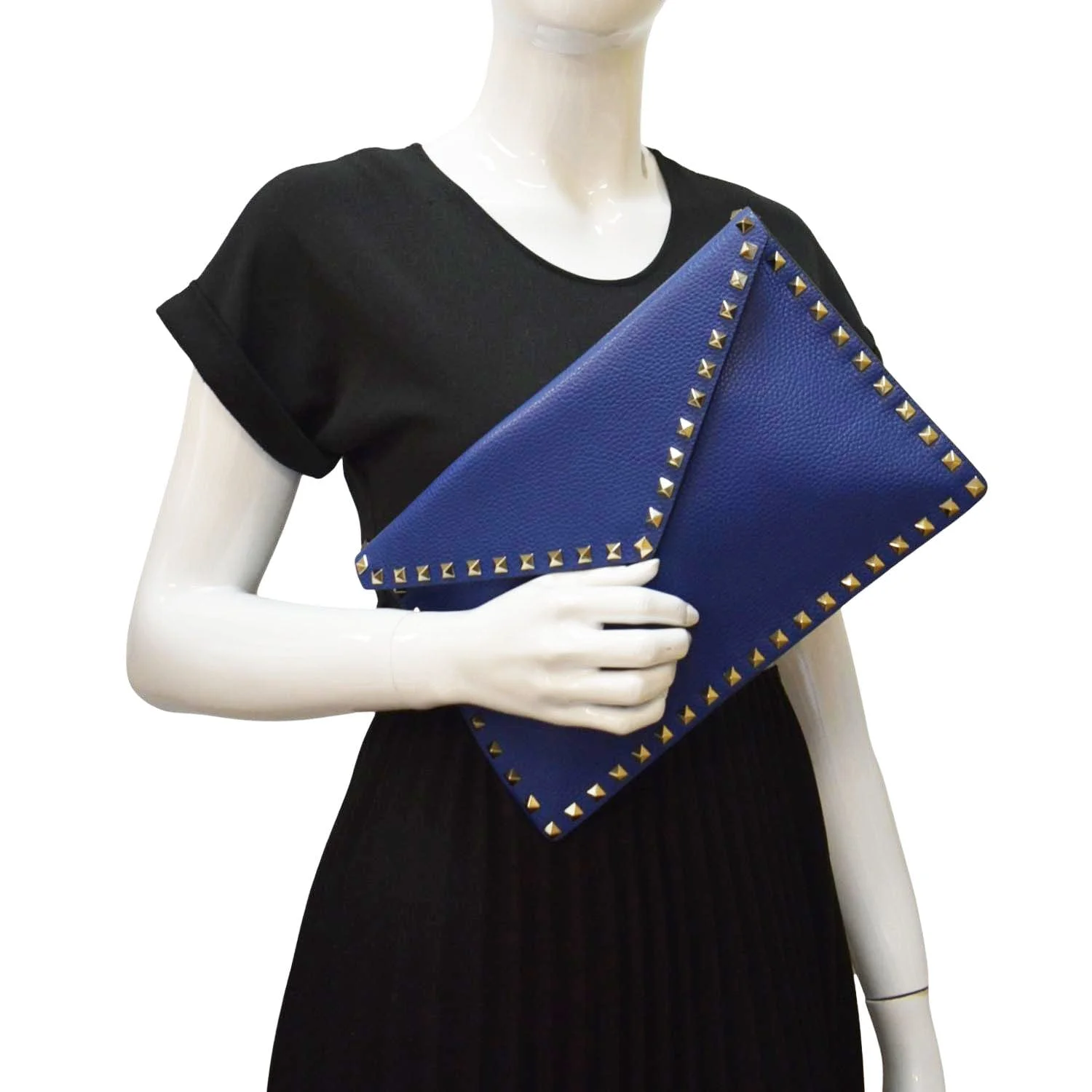 Pre-owned VALENTINO Garavani Rockstud Grainy Envelope Pouch Blue