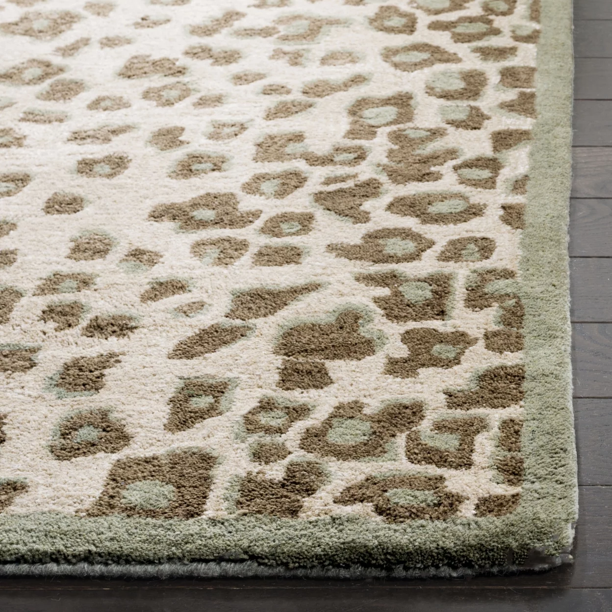 SAFAVIEH Martha Stewart Kalahari Spotted Area Rug, Grassland Green, 8' x 10'