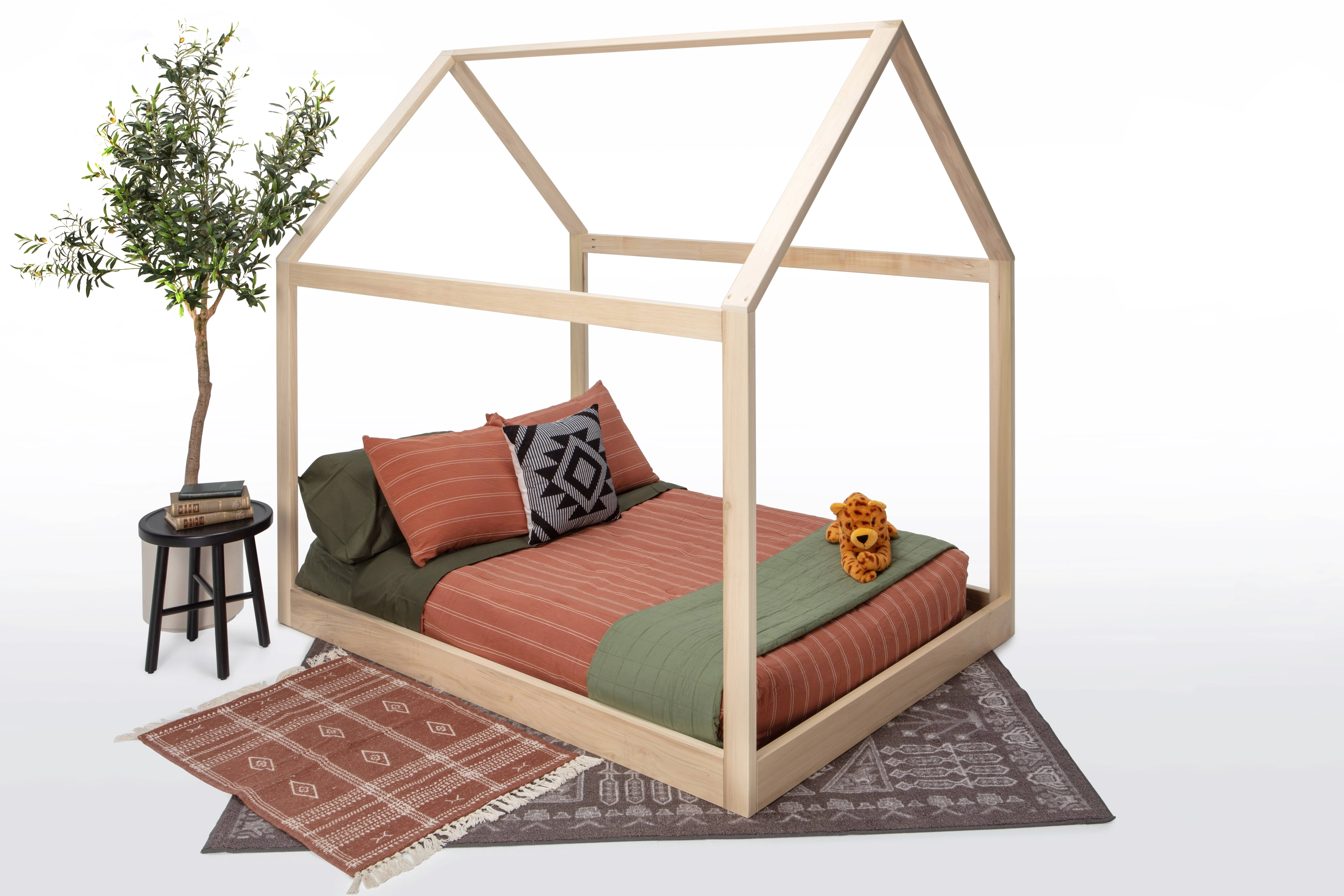 American Furniture Classics QUEEN S House Canopy Bed, Natural - Queen Size