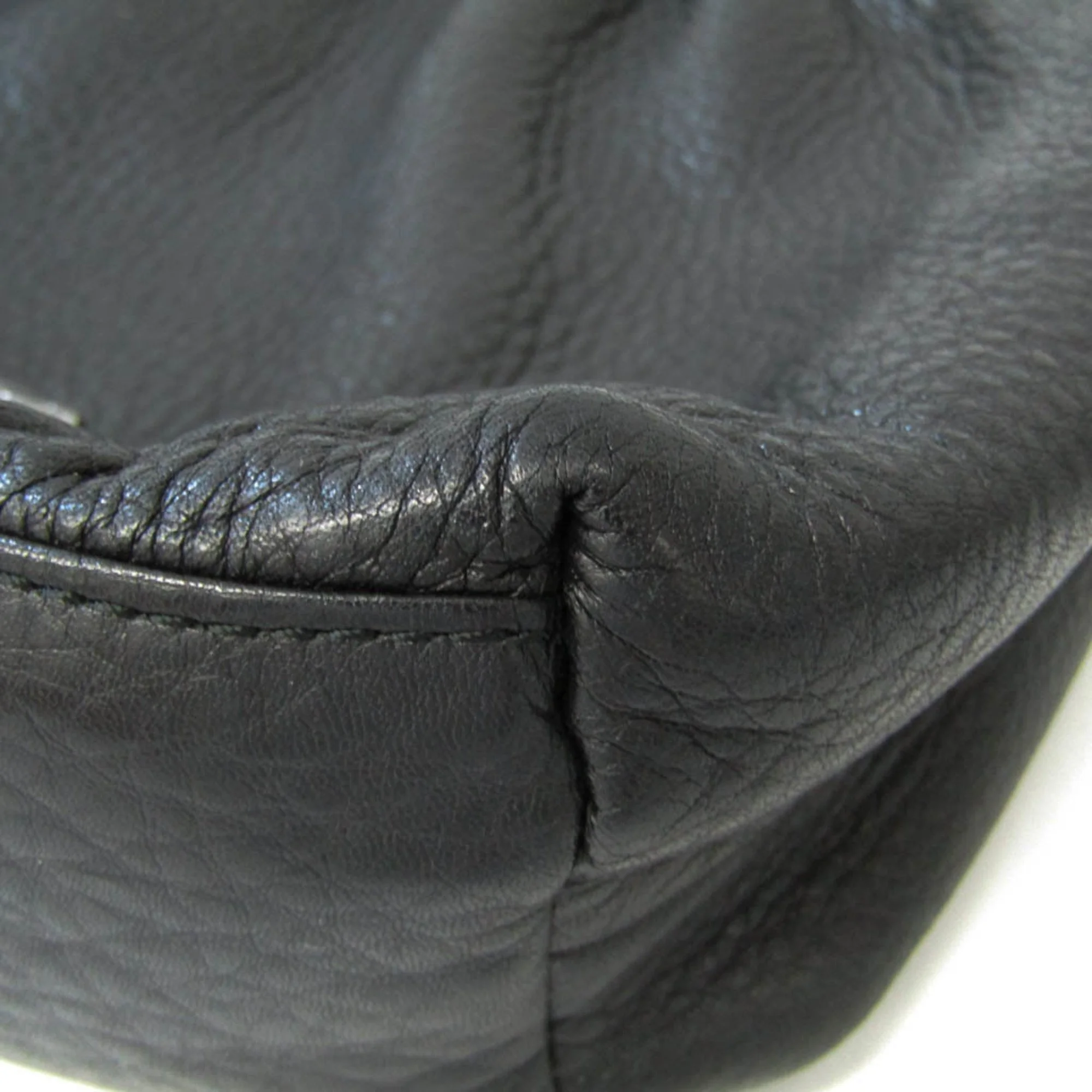 Pre-Owned Burberry Women's Leather Shoulder Bag Black (Good)