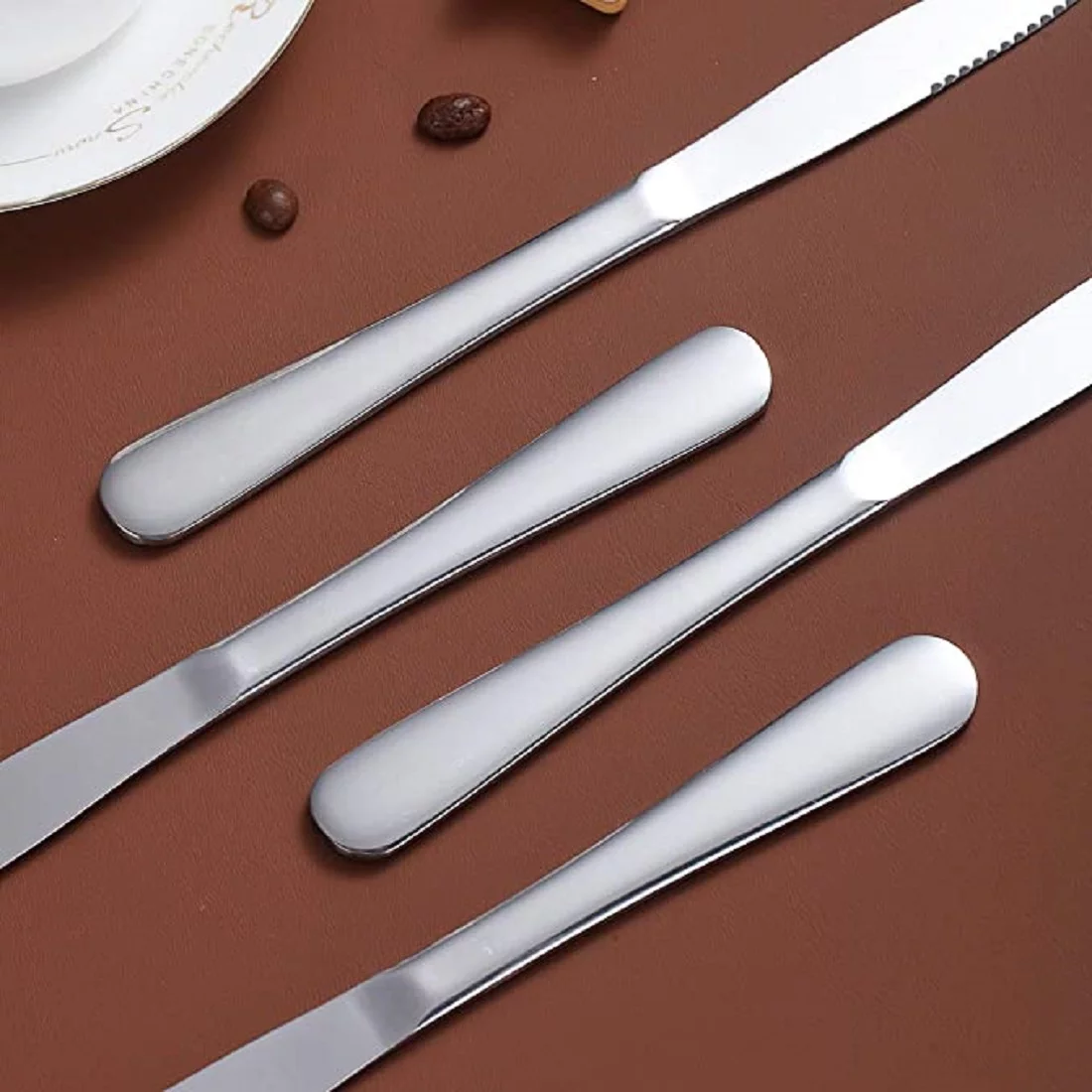 Steak Knife Set of 8, Stainless Steel Serrated Blades, Premium Kitchen Steak Knife Set with silver Handles