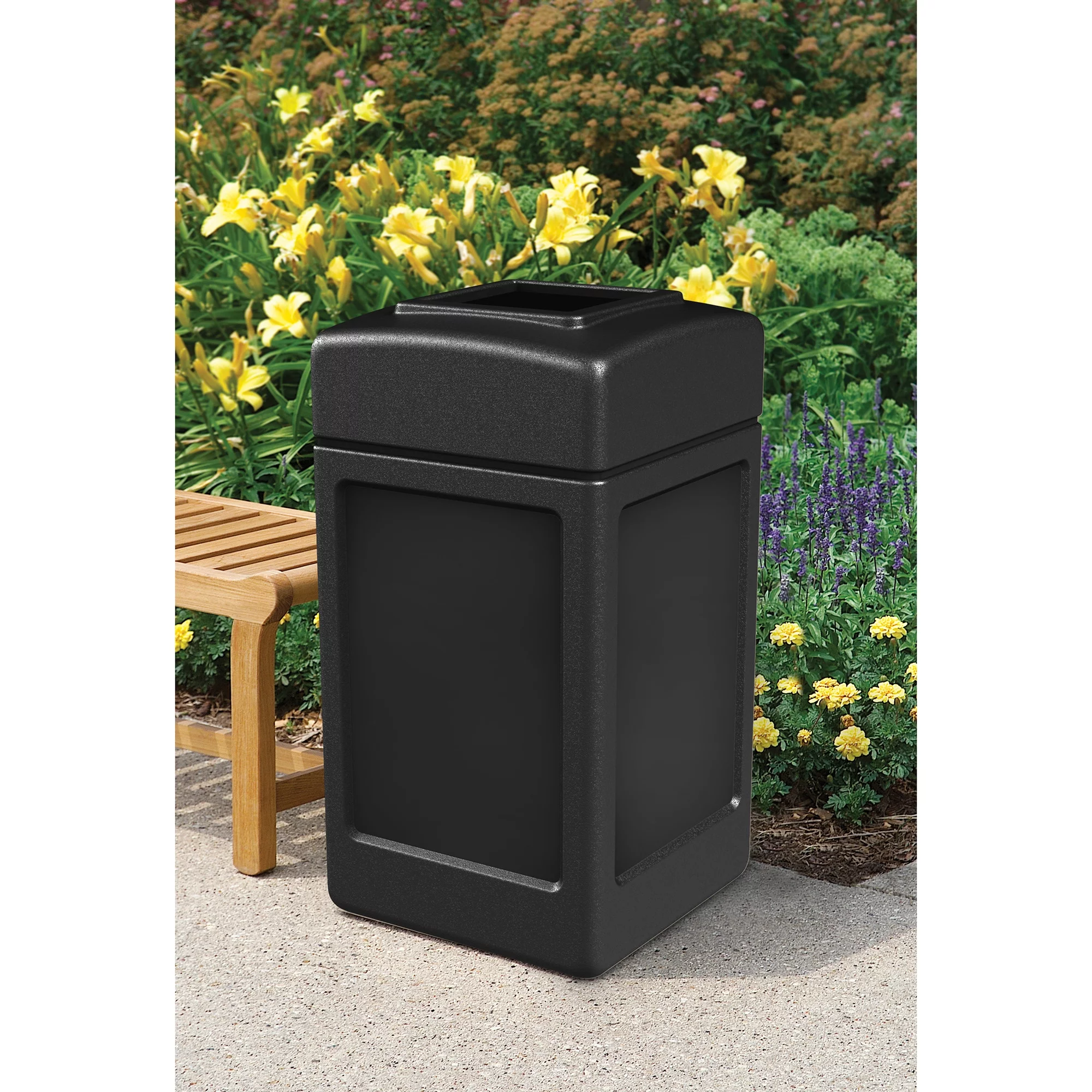 Commercial Zone 38 gal. Square Commercial Trash Can