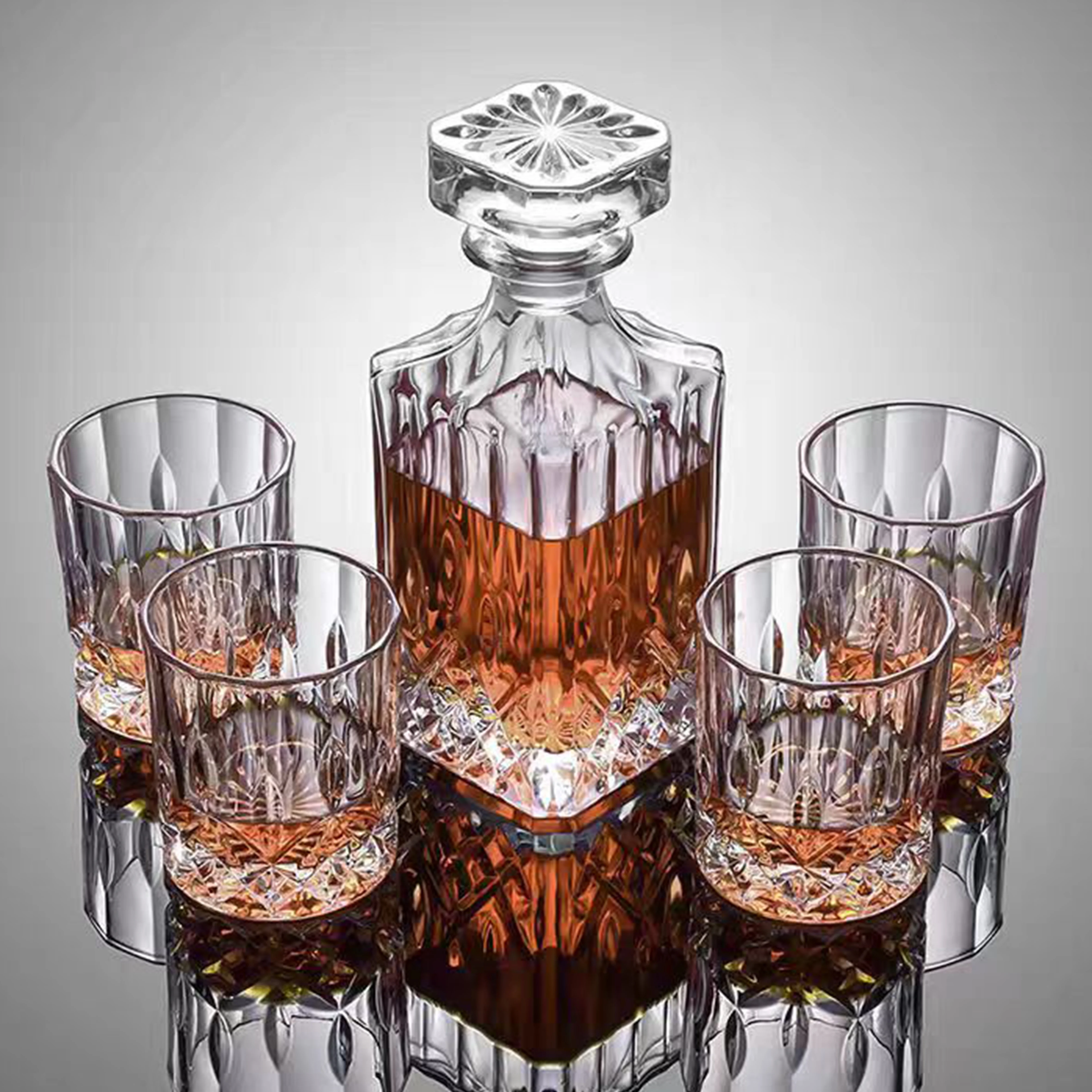 JINDUN Whiskey Decanter Set with Glasses, 5Pcs - Premium Gift Box for Men and Women - Rock Tumblers and Bottle for Bourbon, Cognac, and Liquo,Rum,Liquor - Old Fashioned Glassware