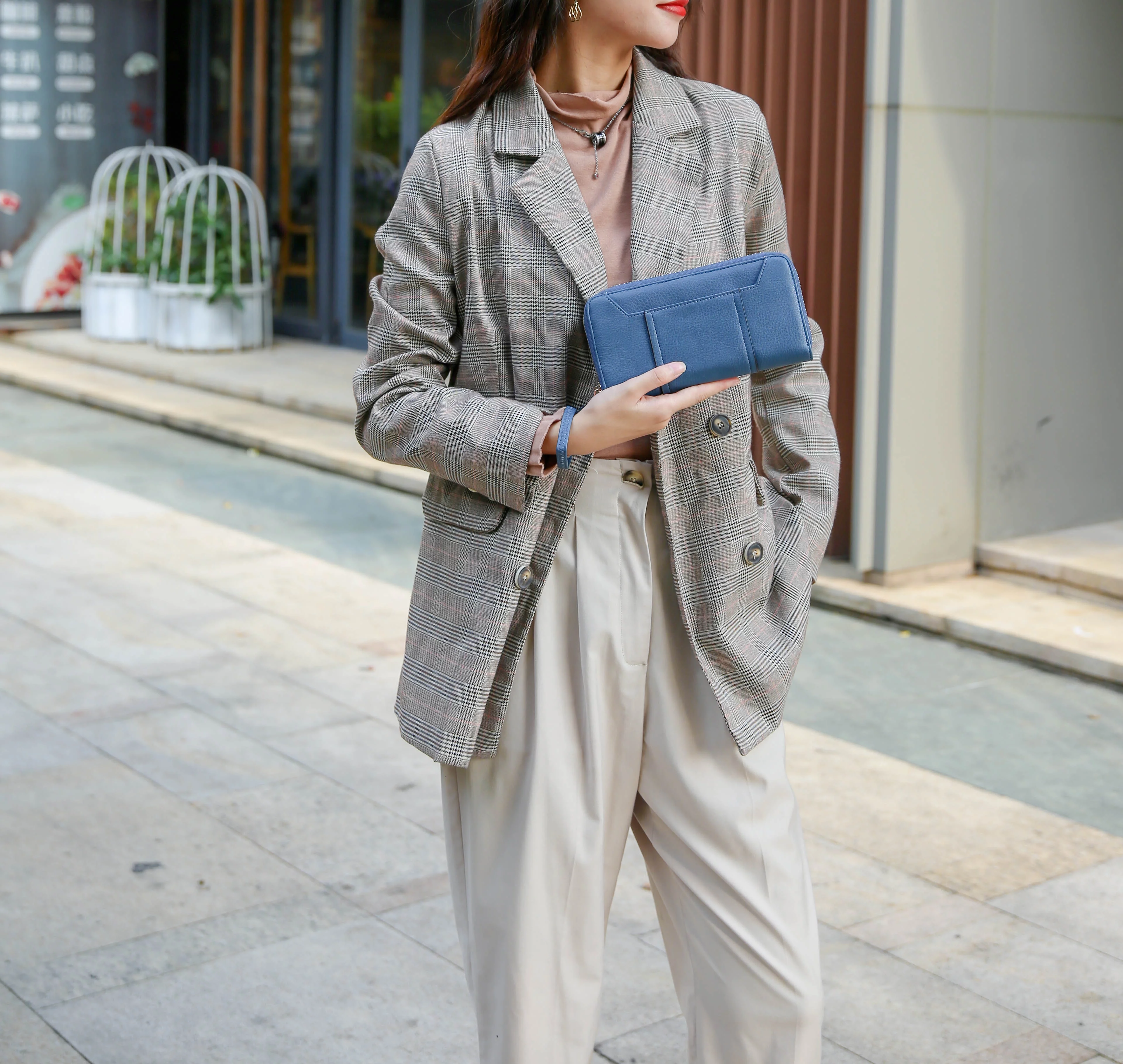 Dinah Light Weight Tote Handbag with Wallet by Mia K.