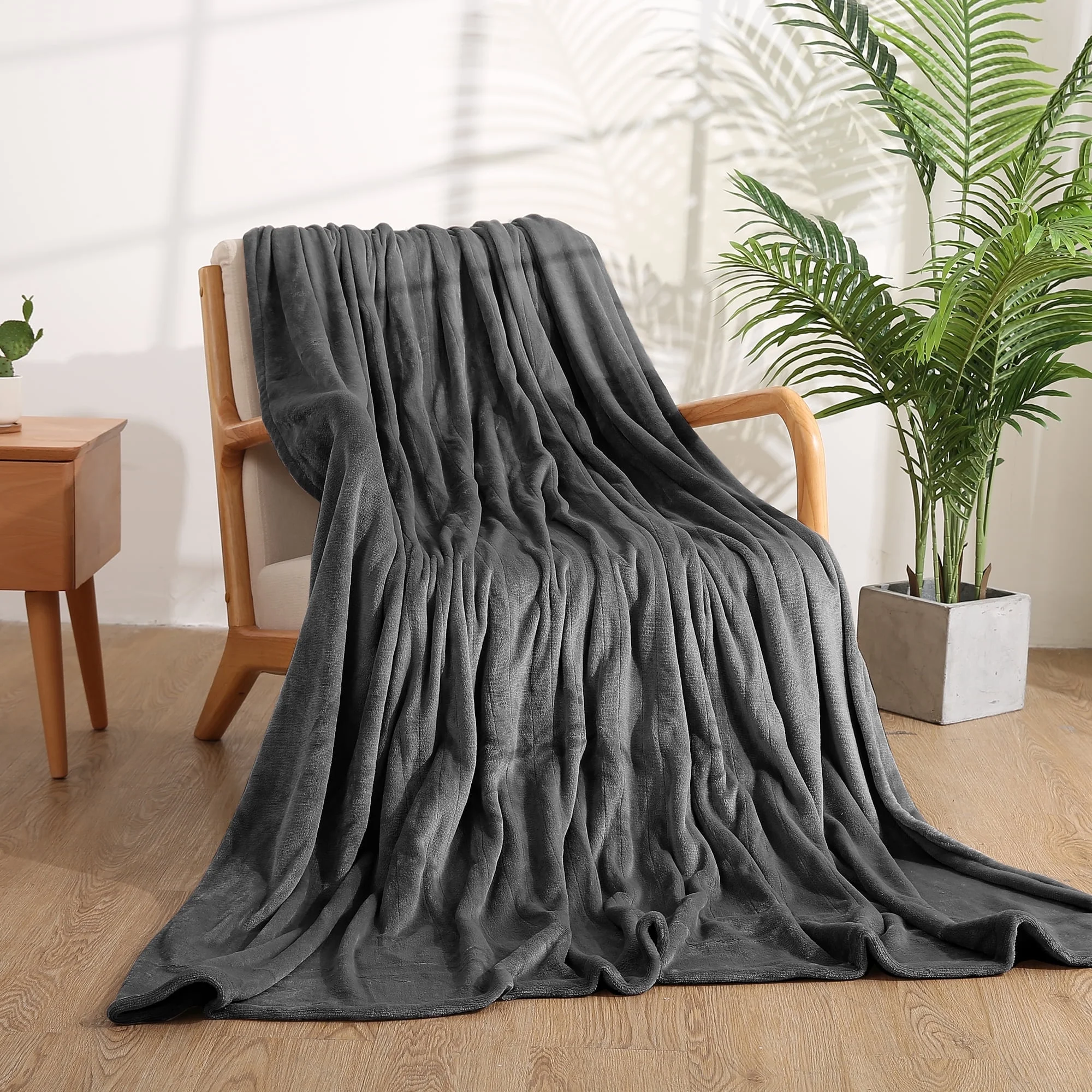 Maxkare Electric Heated Blanket 62" x 84" Twin Size with 6 Heating Levels & 9H Auto-off, Machine Washable Flannel, Gray