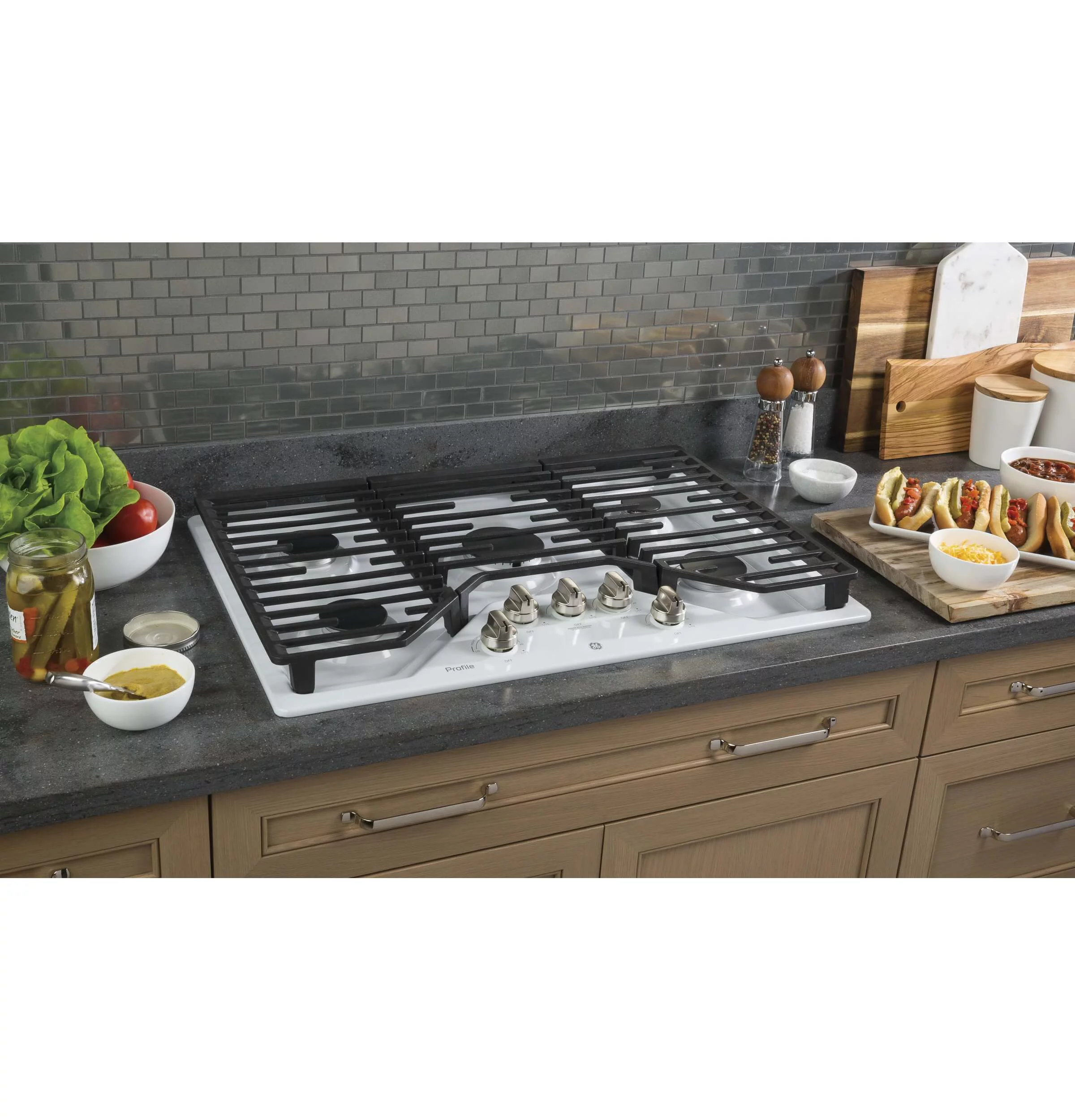 GE Appliances PGP7030DLWW 30 Inch Gas Sealed Burner Cooktop White