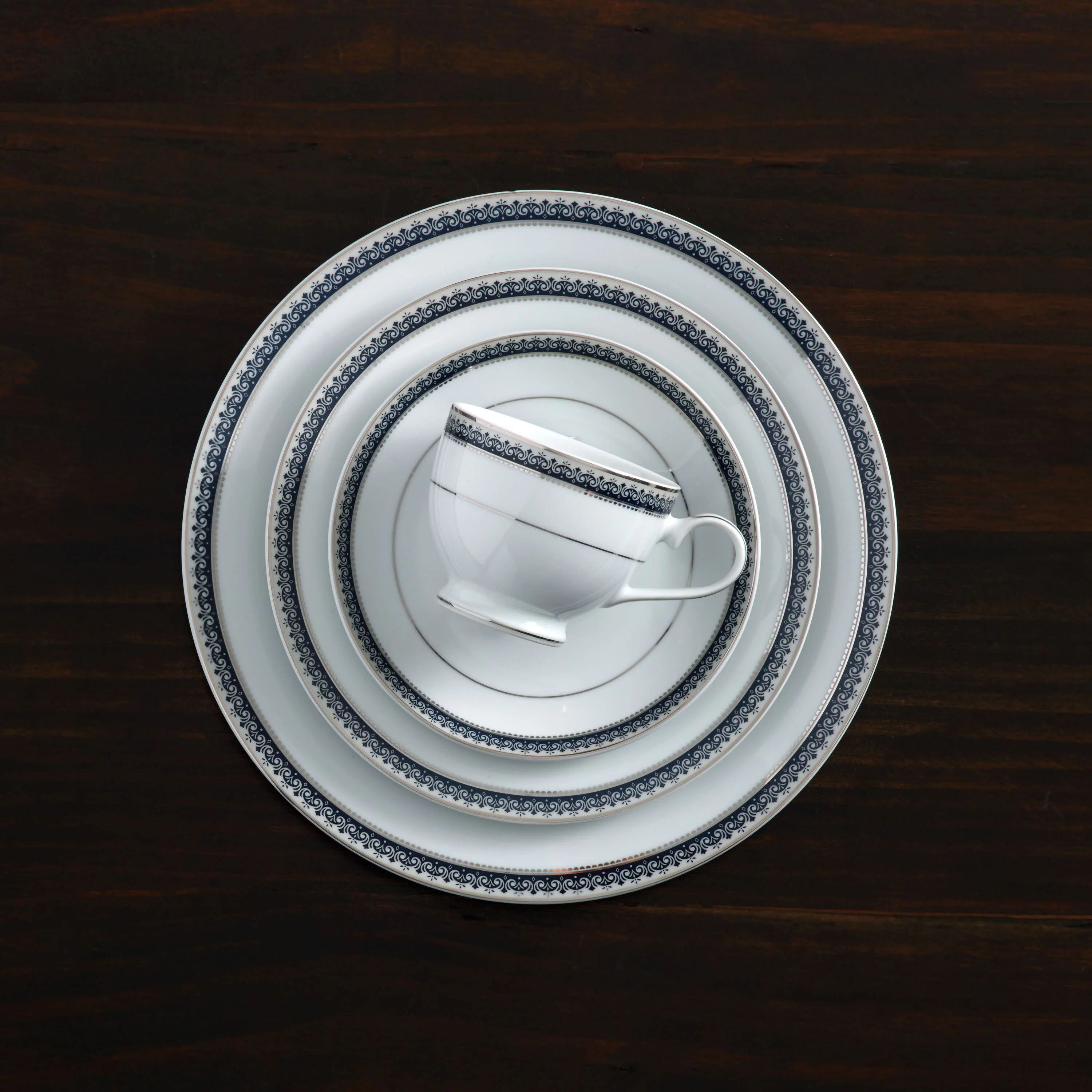 Mikasa Platinum Crown Cobalt 40-piece Dinnerware Set