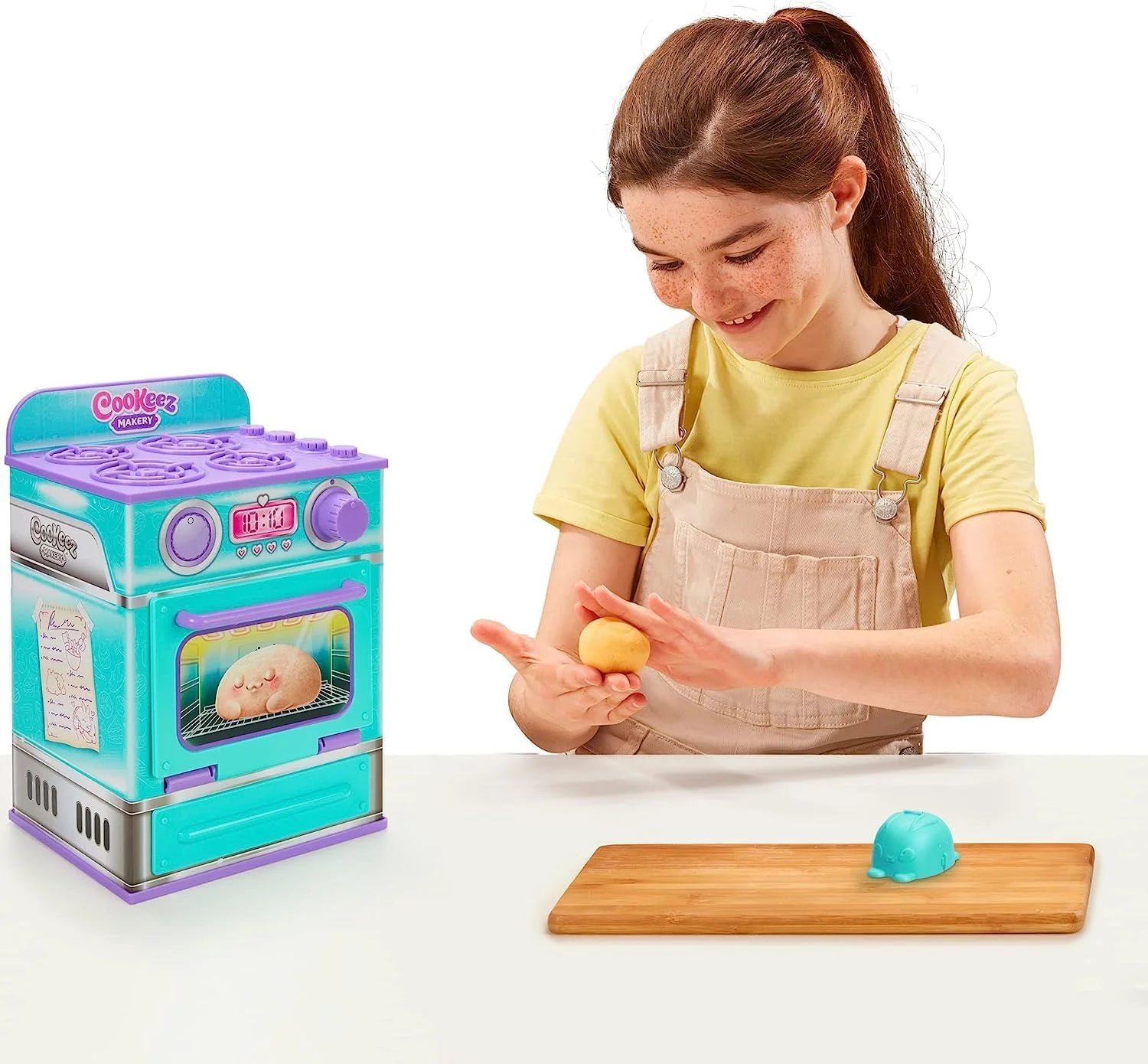 COOKEEZ MAKERY Baked Treatz Oven. Mix & Make a Plush Best Friend! Place Your Dough in The Oven and Be Amazed When A Warm, Scented, Interactive, Plush Friend Comes Out! Top 2023