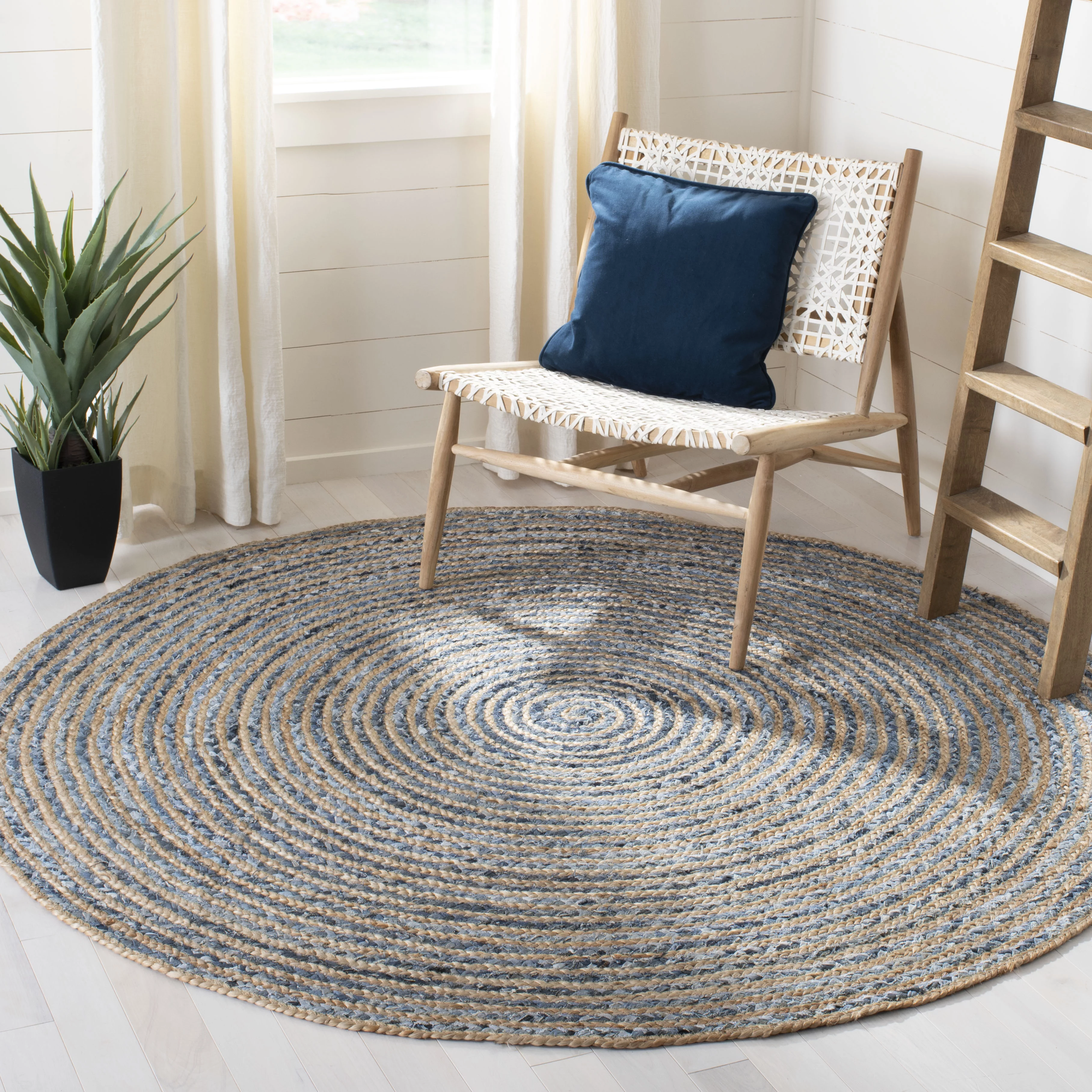 SAFAVIEH Cape Cod Andrina Braided Striped Jute Area Rug, 6' x 6' Round, Natural/Blue