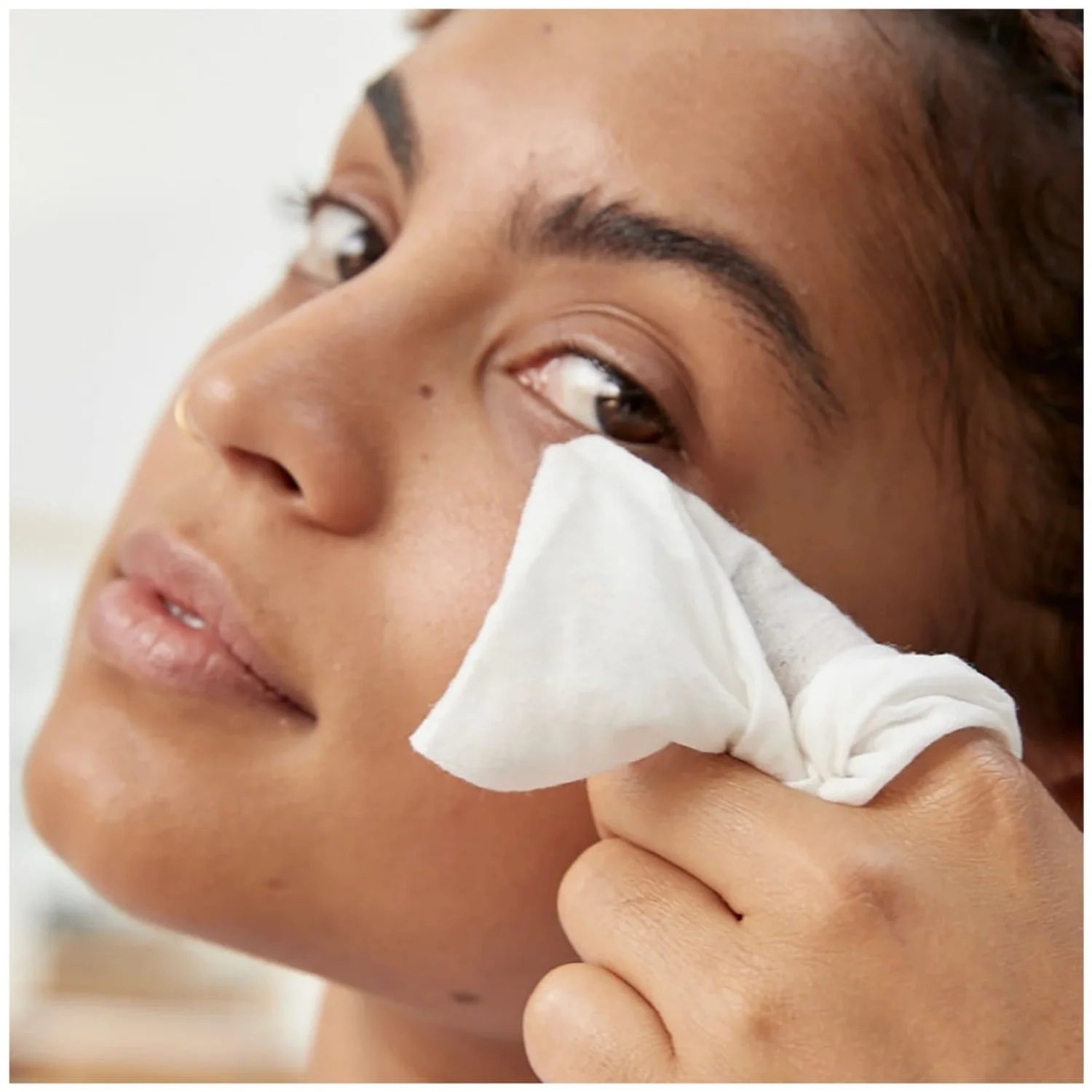 Neutrogena Hydro Boost & Makeup Remover Facial Cleansing Wipes with Hyaluronic Acid, Hydrating & Moisturizing Facial Towelettes Remove Dirt & Makeup, 100% Plant-Based Cloth, 139 Count