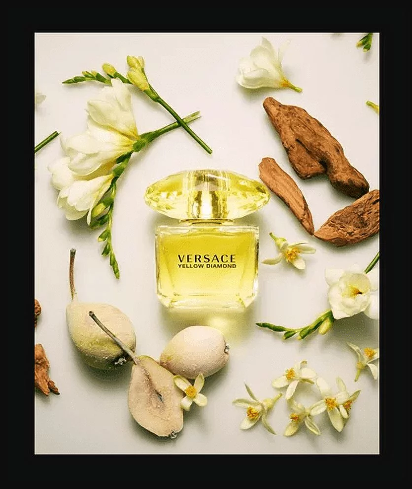 Yellow Diamond By Versace for Women Eau de Toilette Spray 3.0 fl oz *EN