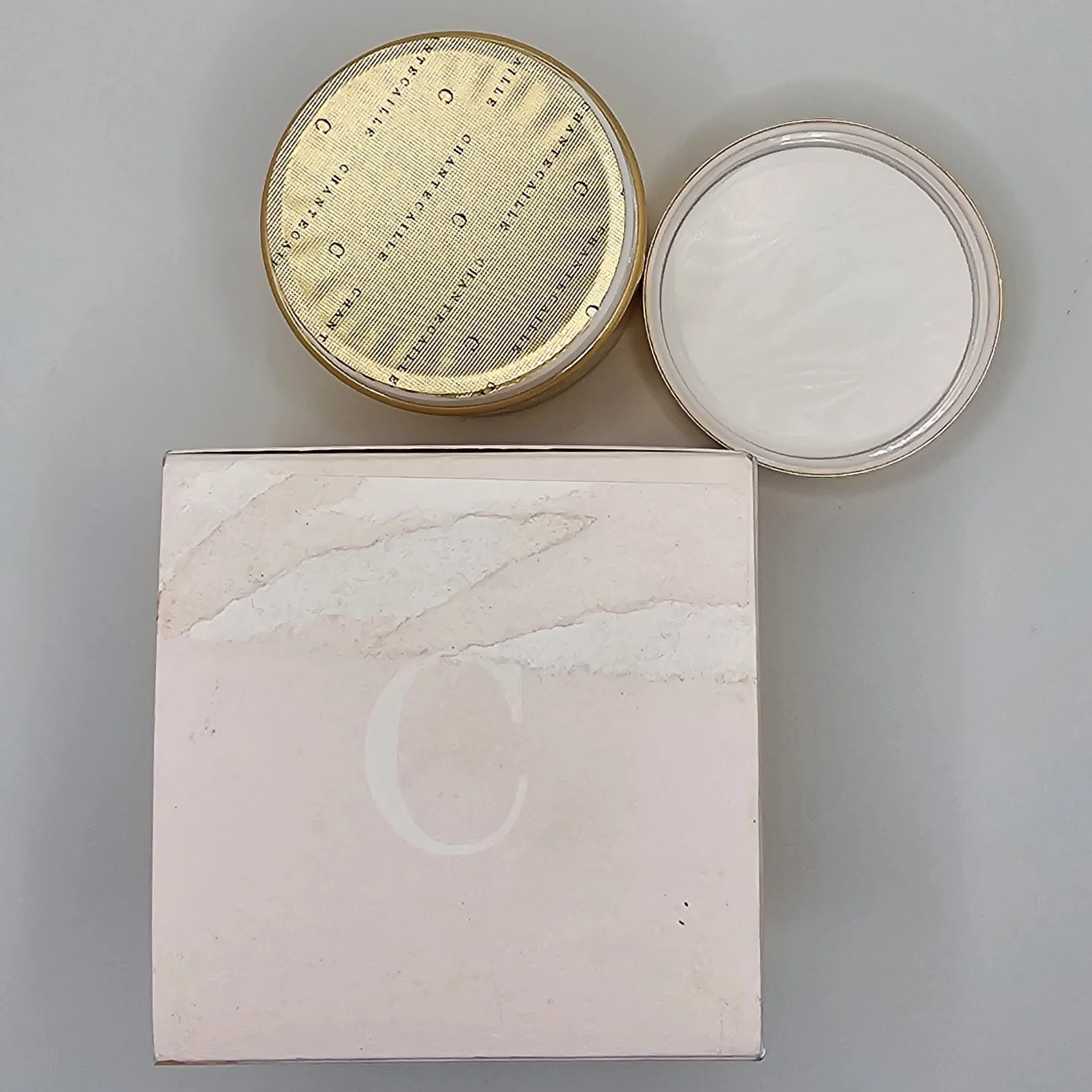 Like New - Chantecaille Gold Recovery Mask 1.7 oz *Imperfect Box*