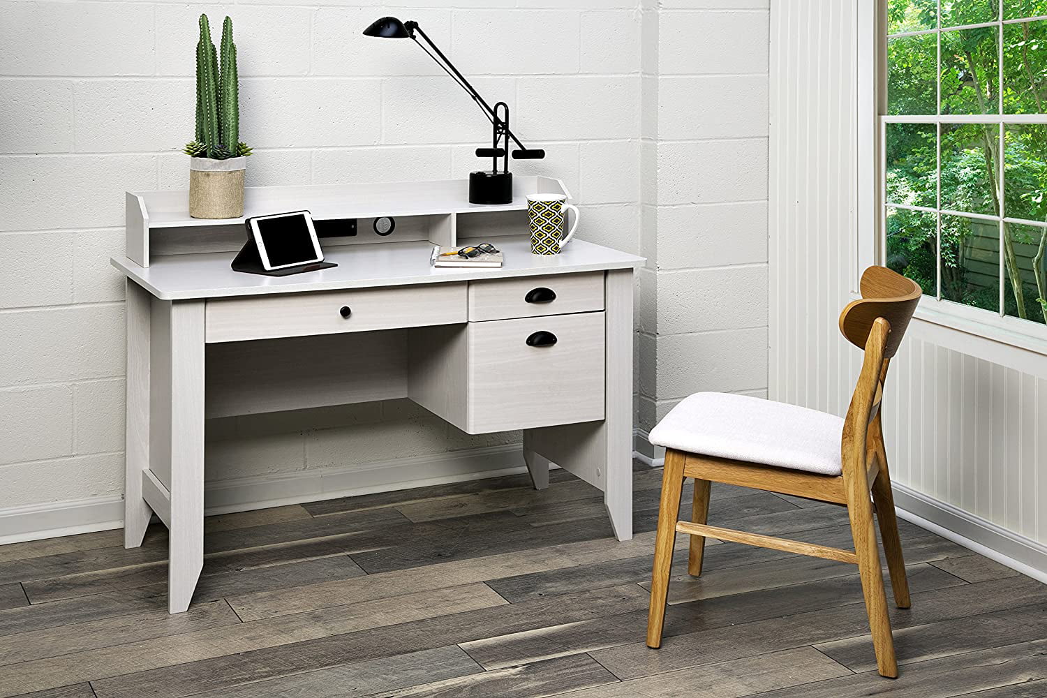 Popular Eleanor Executive Desk Wood Grain  White Oak