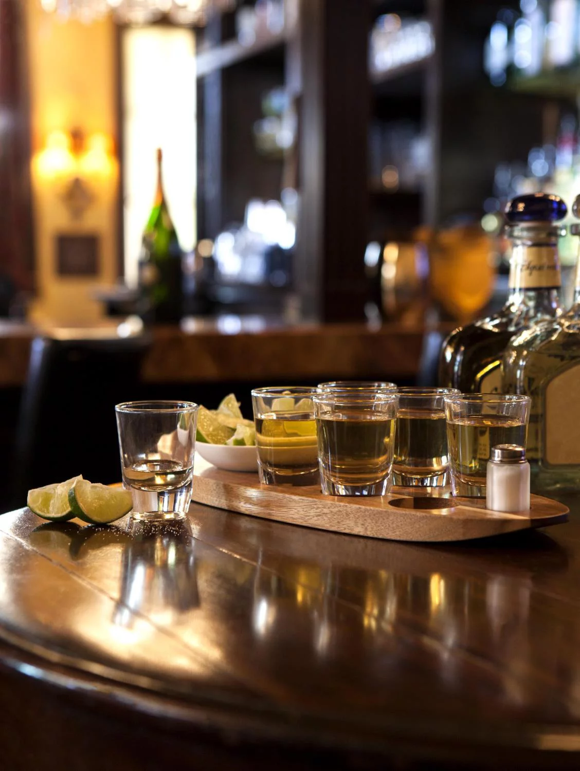 Picnic Time Cantinero Shot Glass Tray