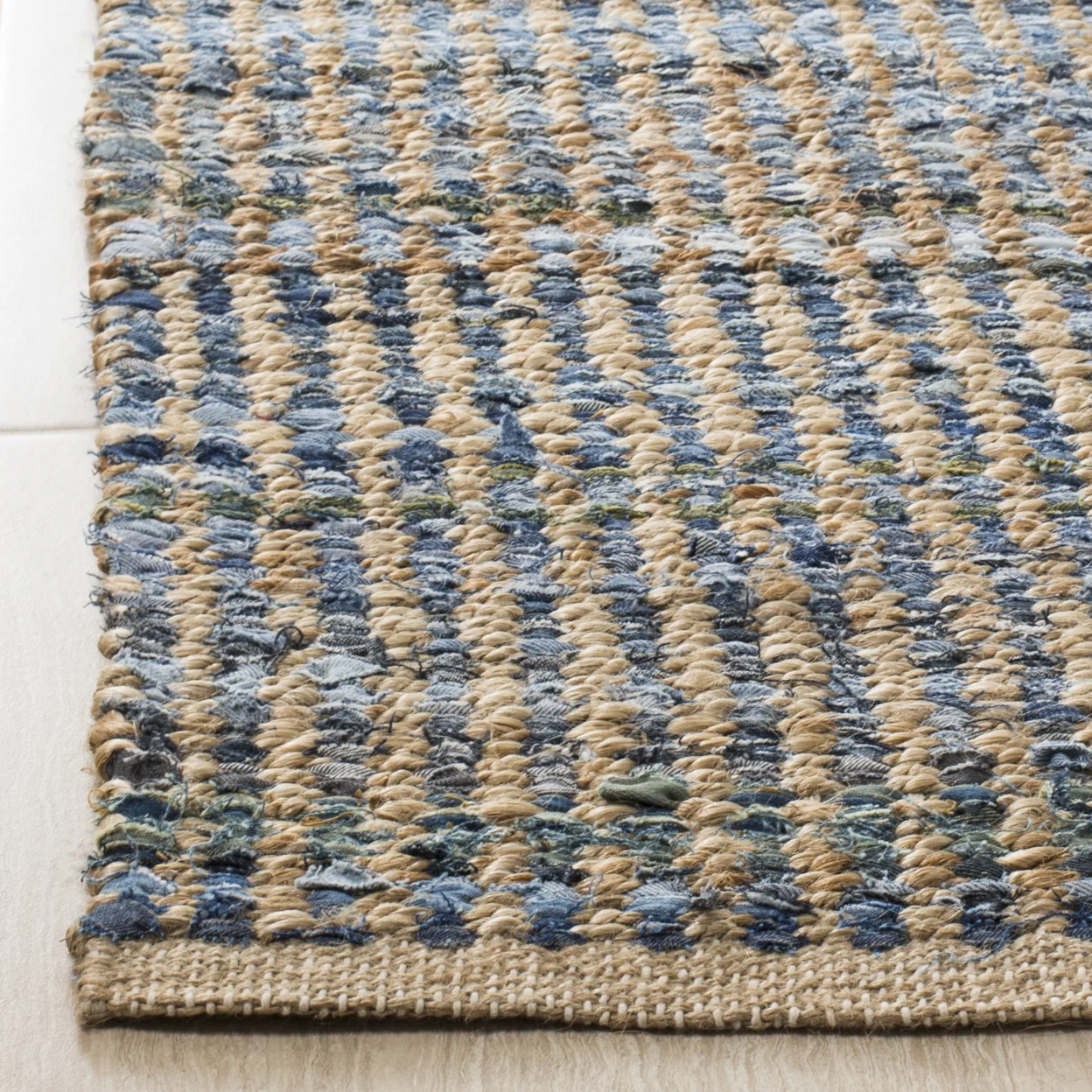 SAFAVIEH Cape Cod CAP352A Handwoven Natural / Blue Rug