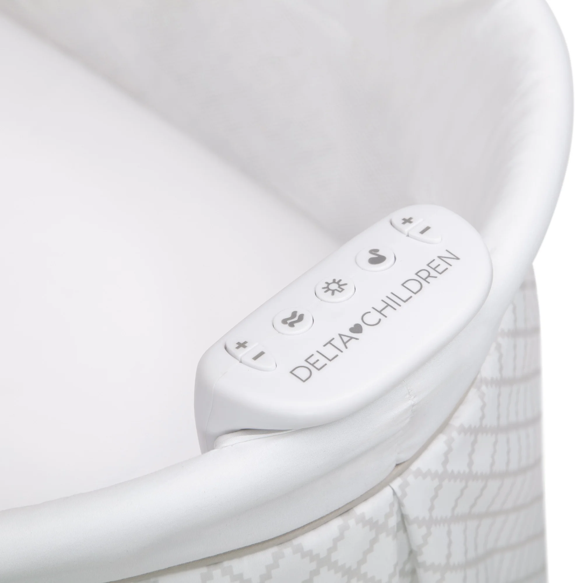 Delta Children Deluxe Soothing Dreams Bassinet, Grey Lattice