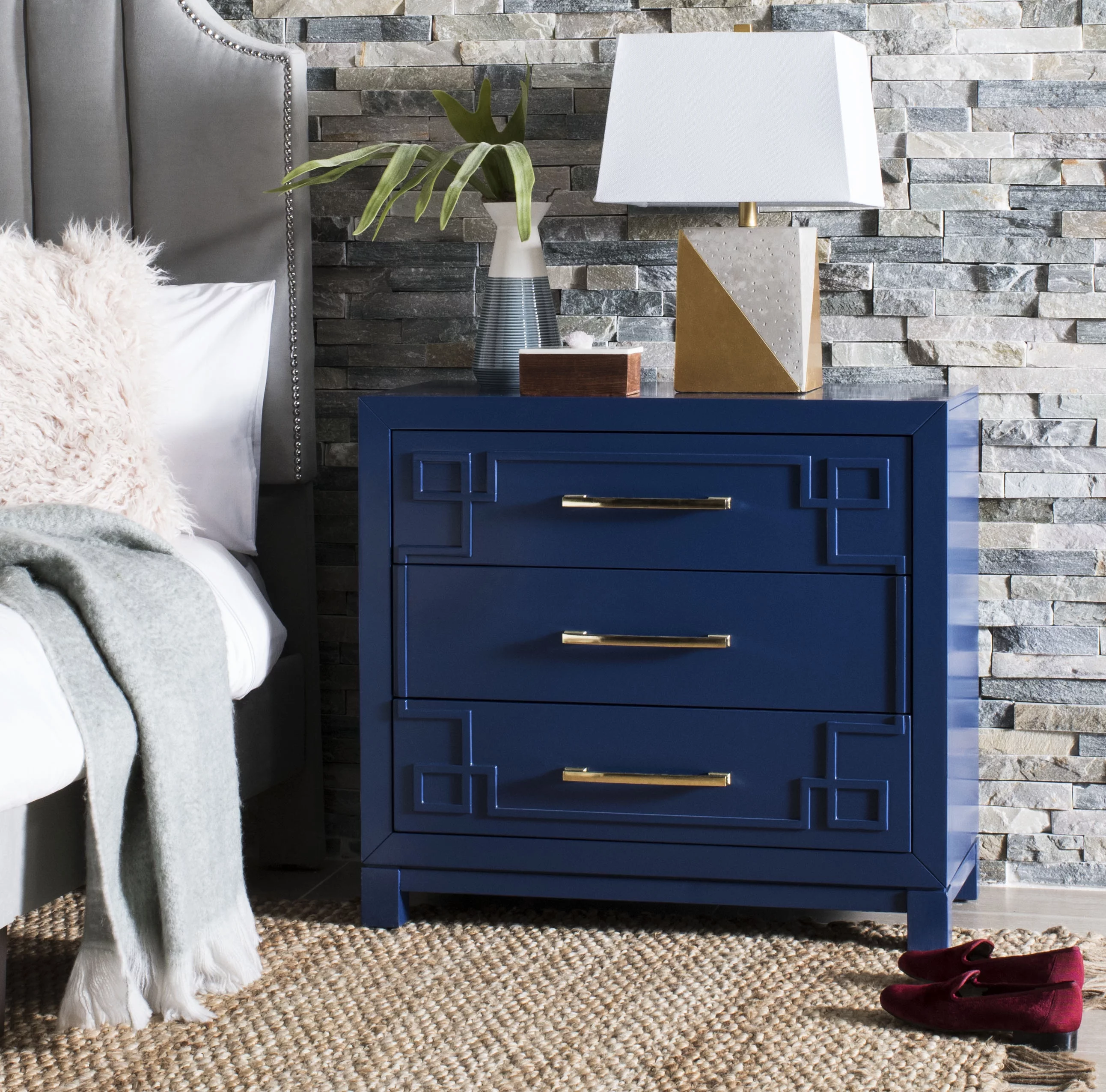 SAFAVIEH Raina Classic Solid 3 Drawer Chest, Lapis Blue/Gold