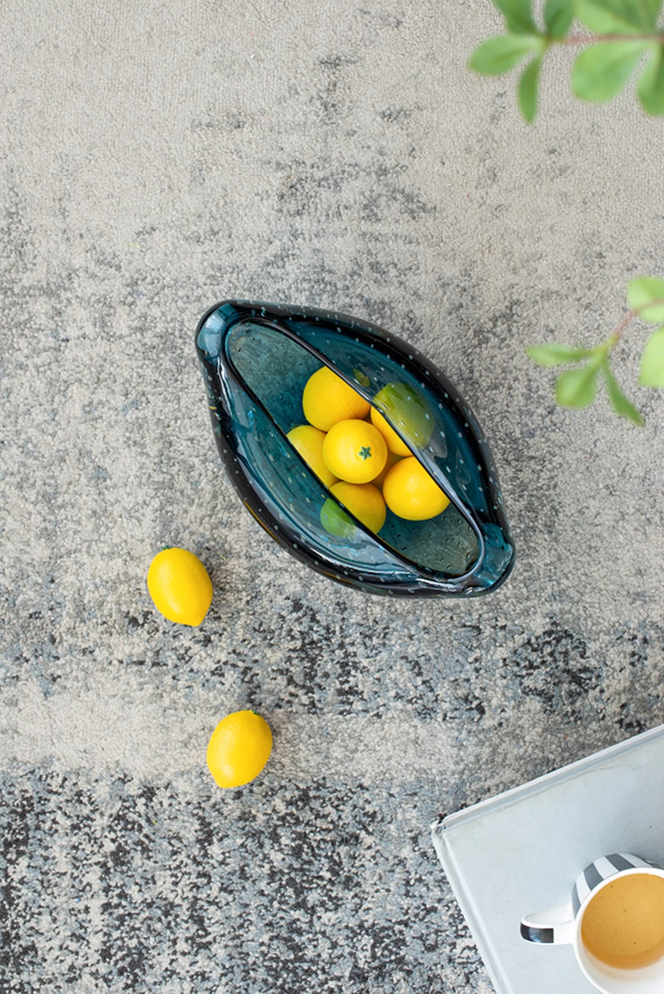 CC Home Furnishings Belling Bowl Glass Vase - 11.5